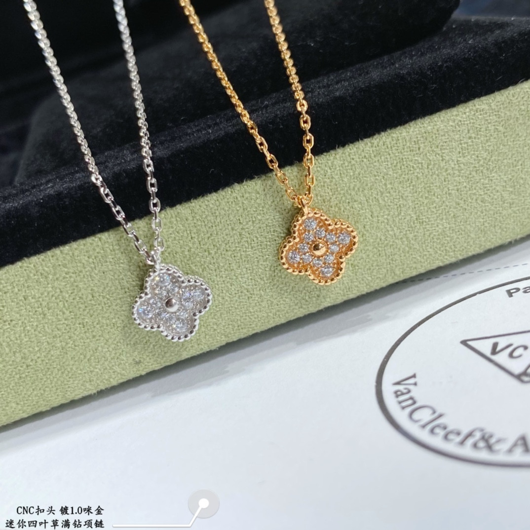 V*N CL*F & Arpels Mini Diamond Four-Leaf Clover Necklace Diameter approx 1.0cm,Chain length approx 40+5cm