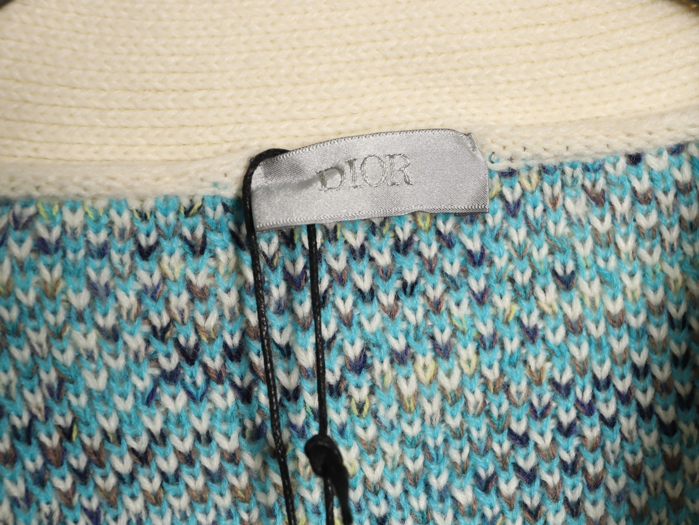 D*0r 25ss Cardigan Sweaters