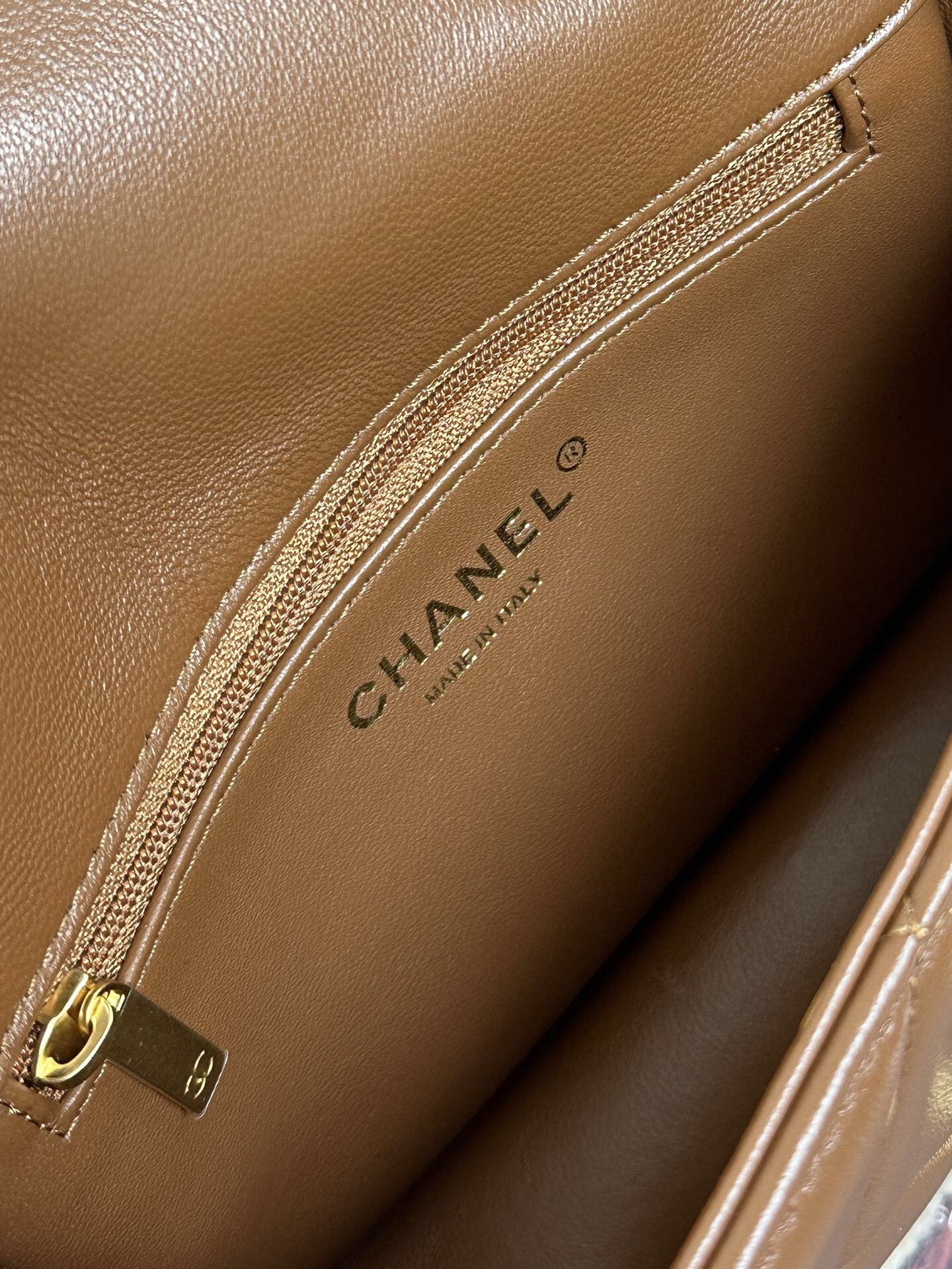 Ch*el Mini Flap Bag 12 x 18 x 6cm