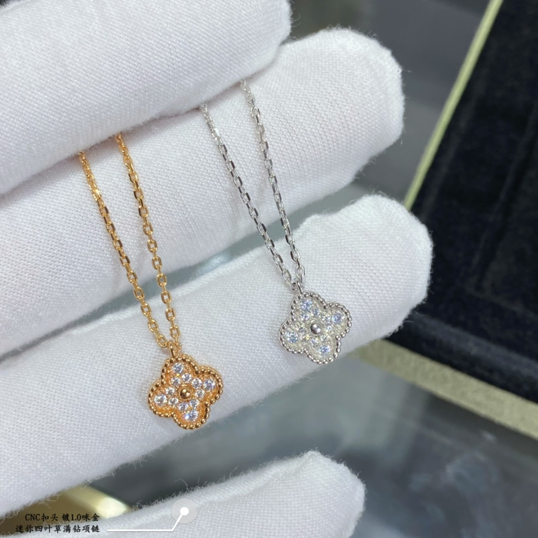 V*N CL*F & Arpels Mini Diamond Four-Leaf Clover Necklace Diameter approx 1.0cm,Chain length approx 40+5cm