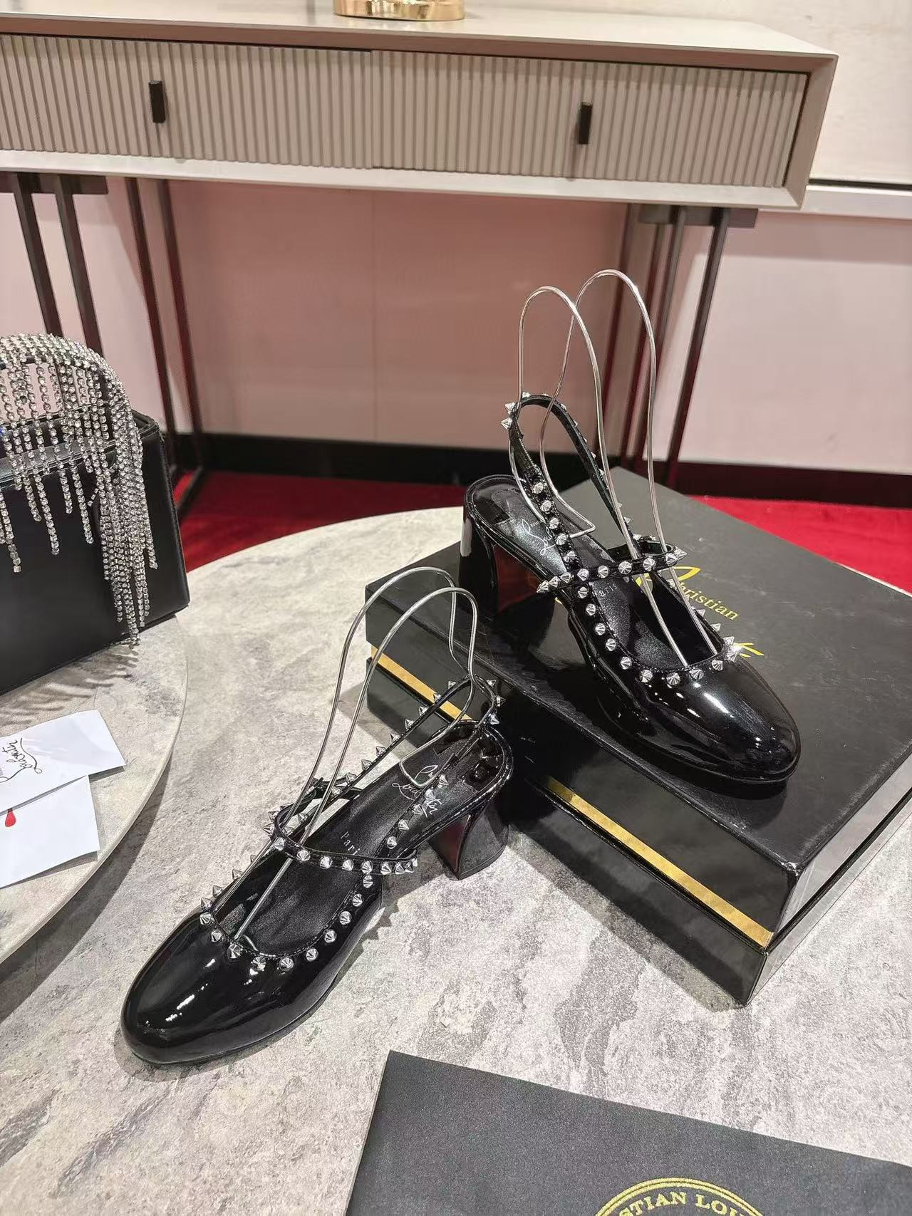 UA Ch**an Louboutin Mary Jane Pumps Janispikes Slingback Pumps