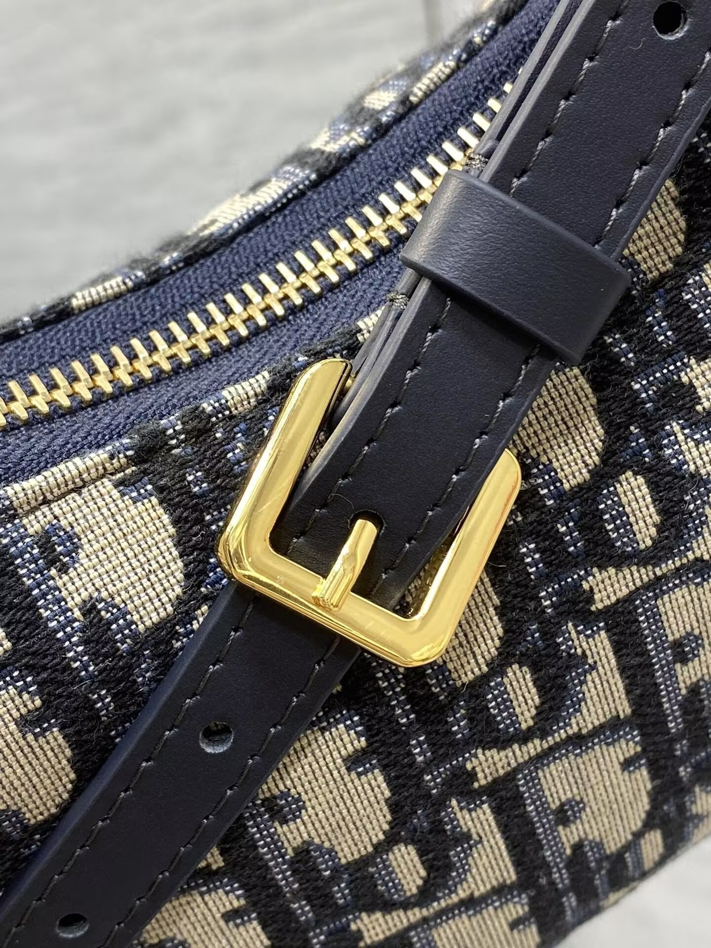 D*0r 30 Montaigne Cigale Bag 18x6.5x11cm