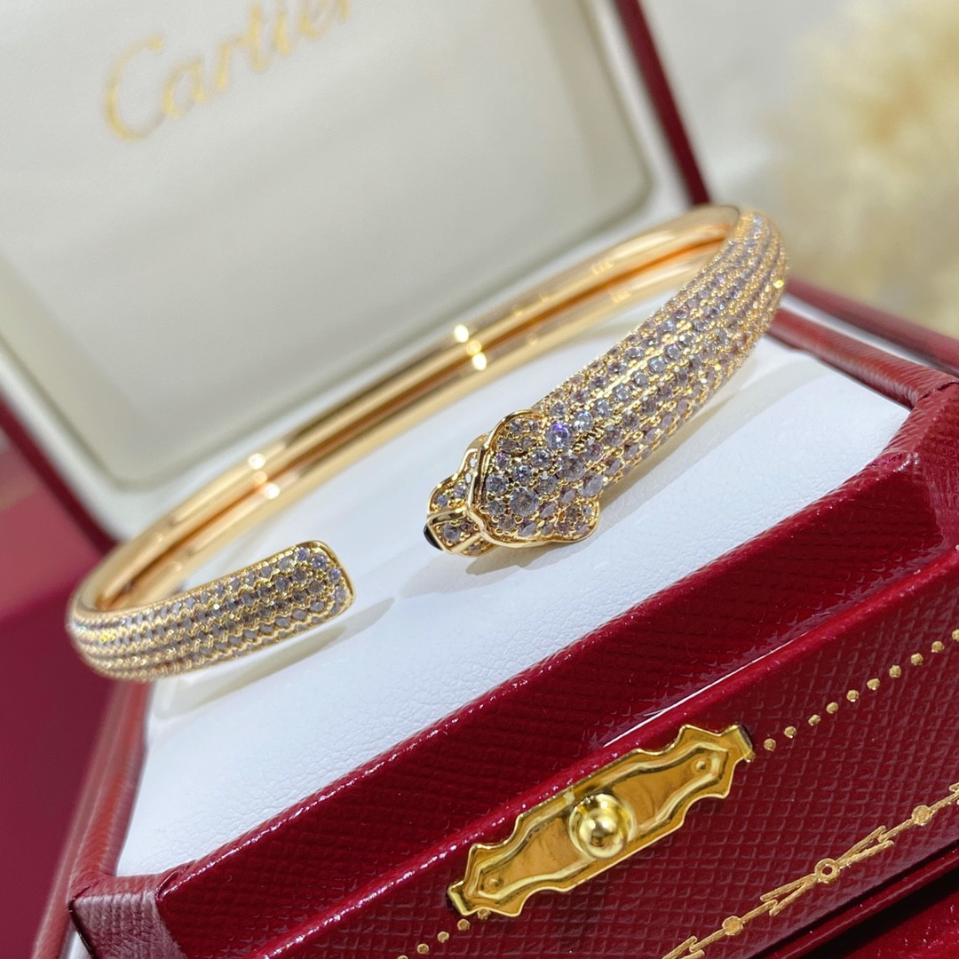 Ca*t*er Hand-set diamond thin half diamond leopard Bracelet