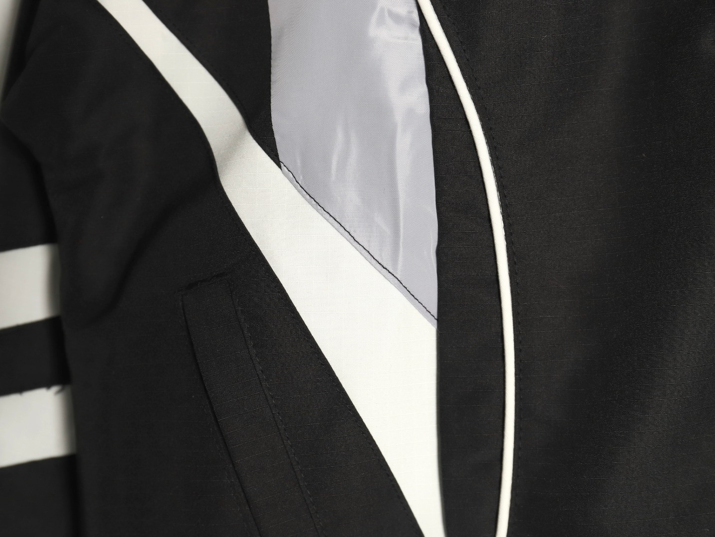 Ba*len*cia*ga Jacket