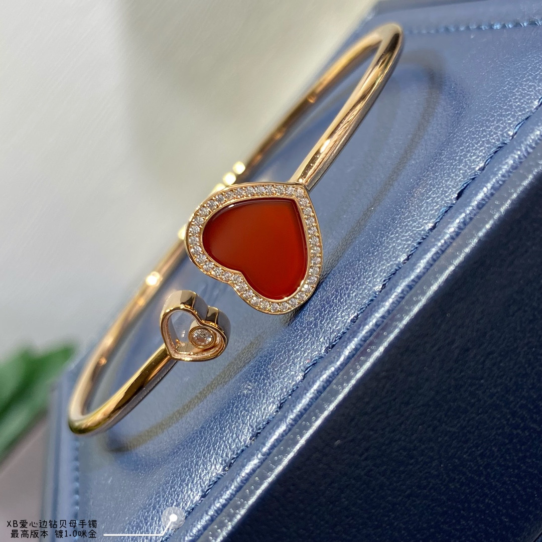 Chopard Heart-shaped Edge Diamond Mother-of-Pearl Bracelet