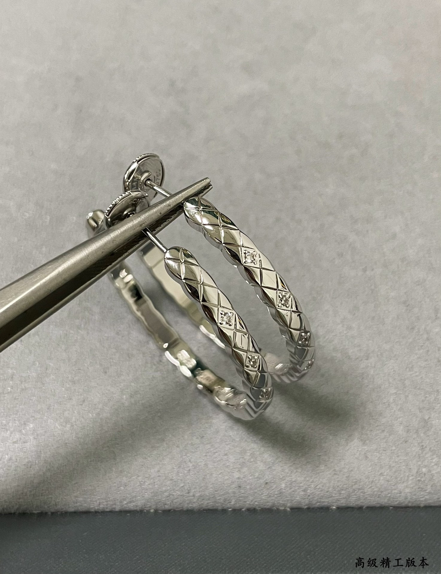 Ch*el Large diamond-shaped diamond drill Earrings