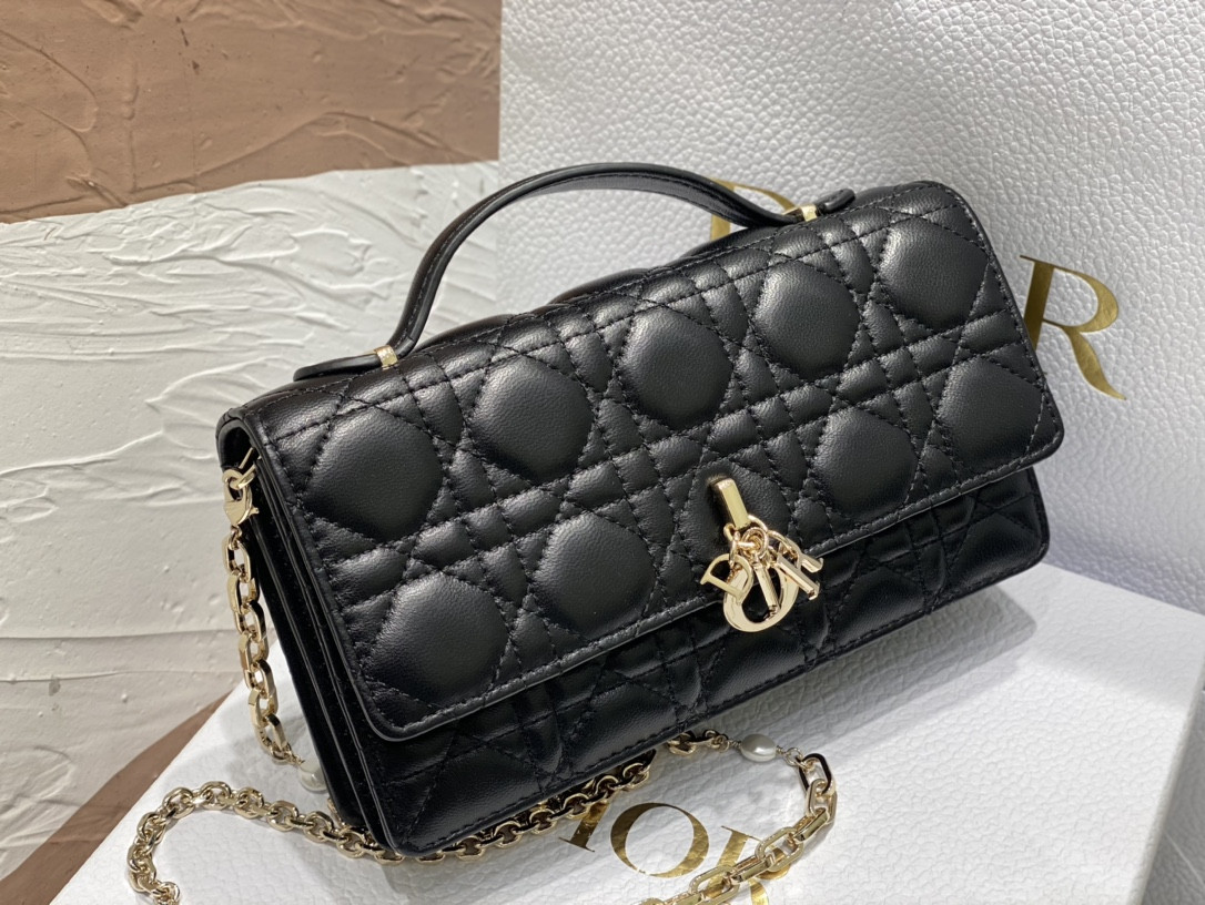 MISS D*0r MINI BAG Black Cannage Lambskin S0980ONMJ_M900 21 x 11.5 x 4.5 cm