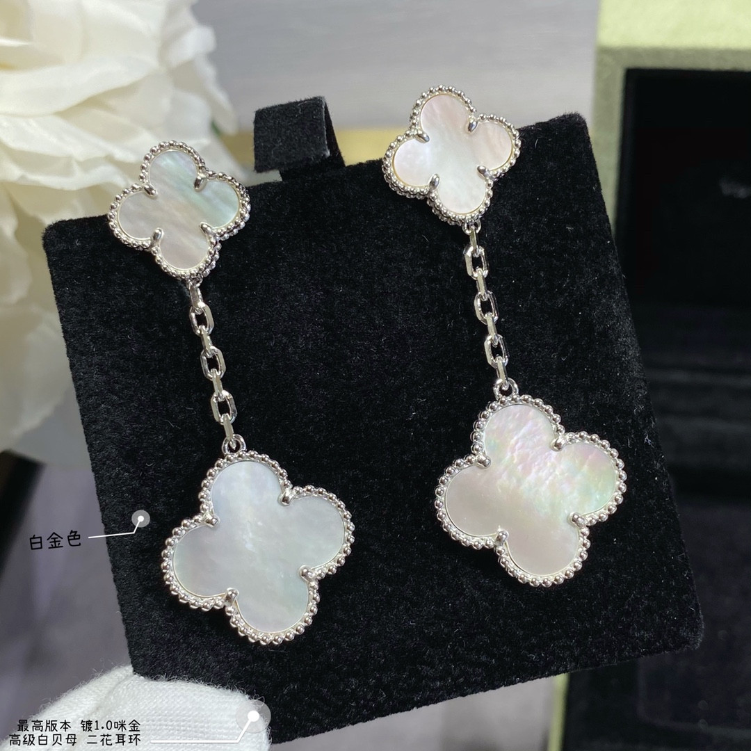 V*N CL*F & Arpels High-grade white Fritillaria Two Flowers Earrings