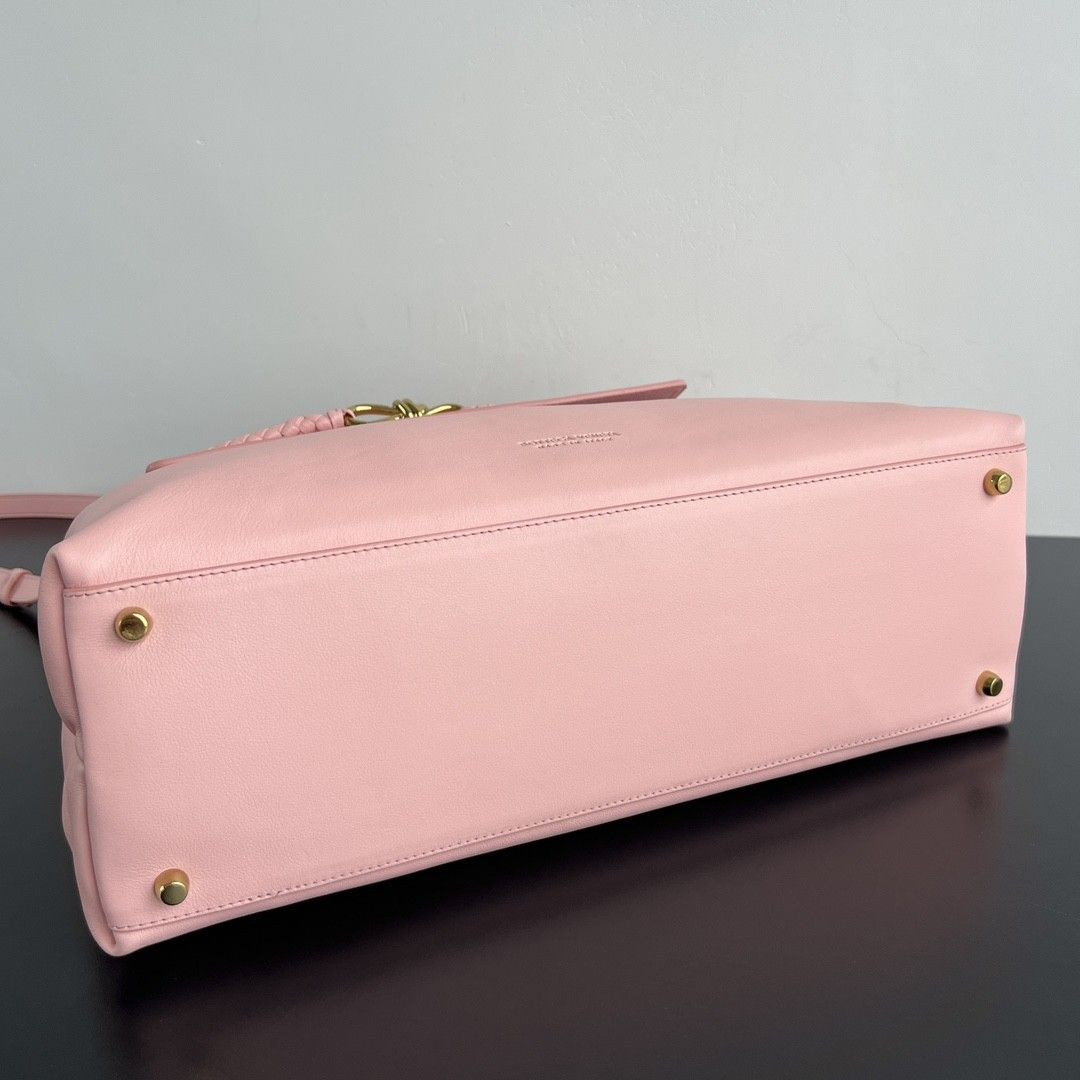 Bo*te*ga Ve*ne*ta Large Ciao Ciao 32x41.5x14.5cm