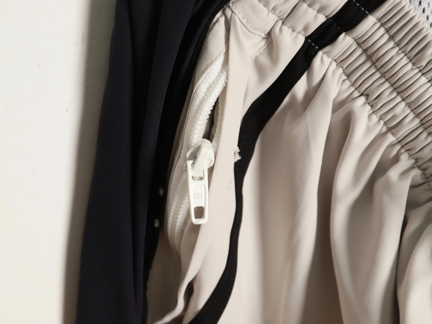 Ba*len*cia*ga Pants Suit