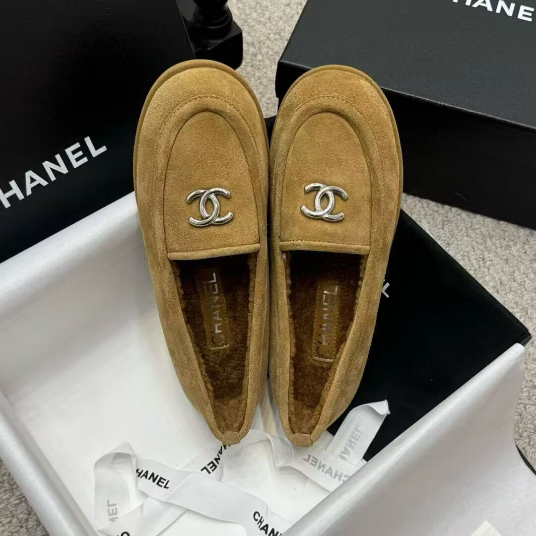UA Ch*el Loafers