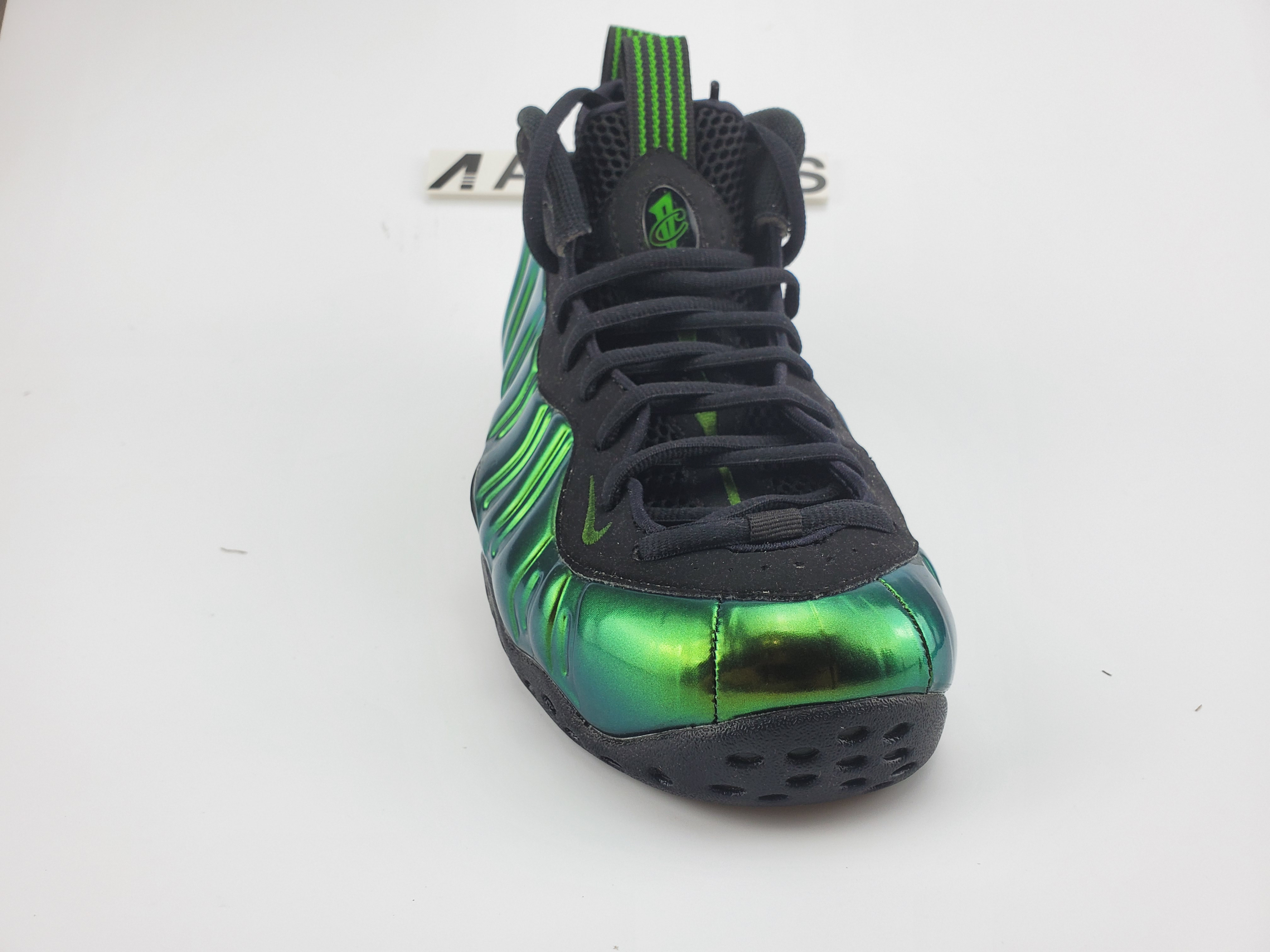 Nike Air Foamposite One "Metallic Green"