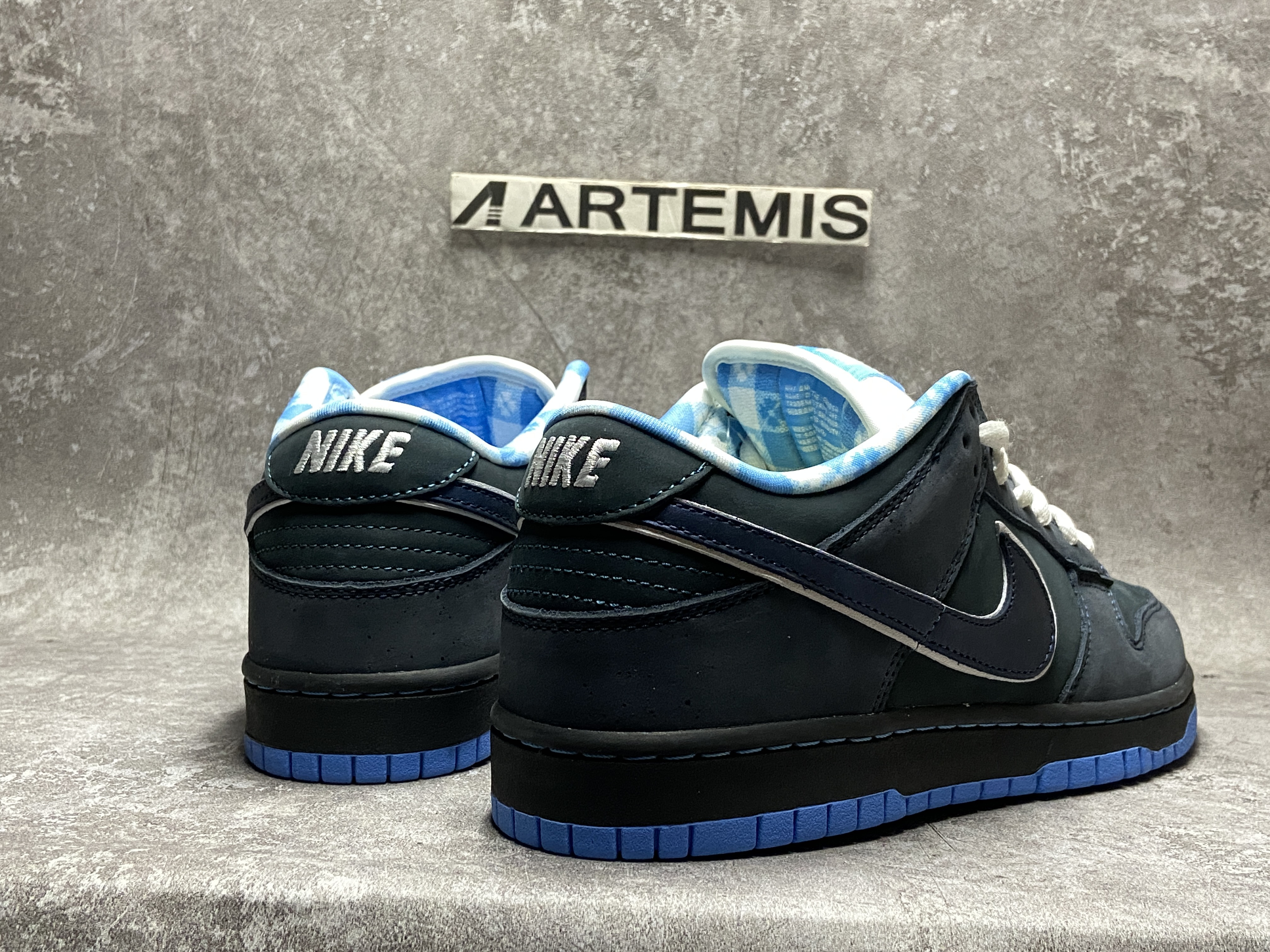 Nike Dunk SB Low Blue Lobster