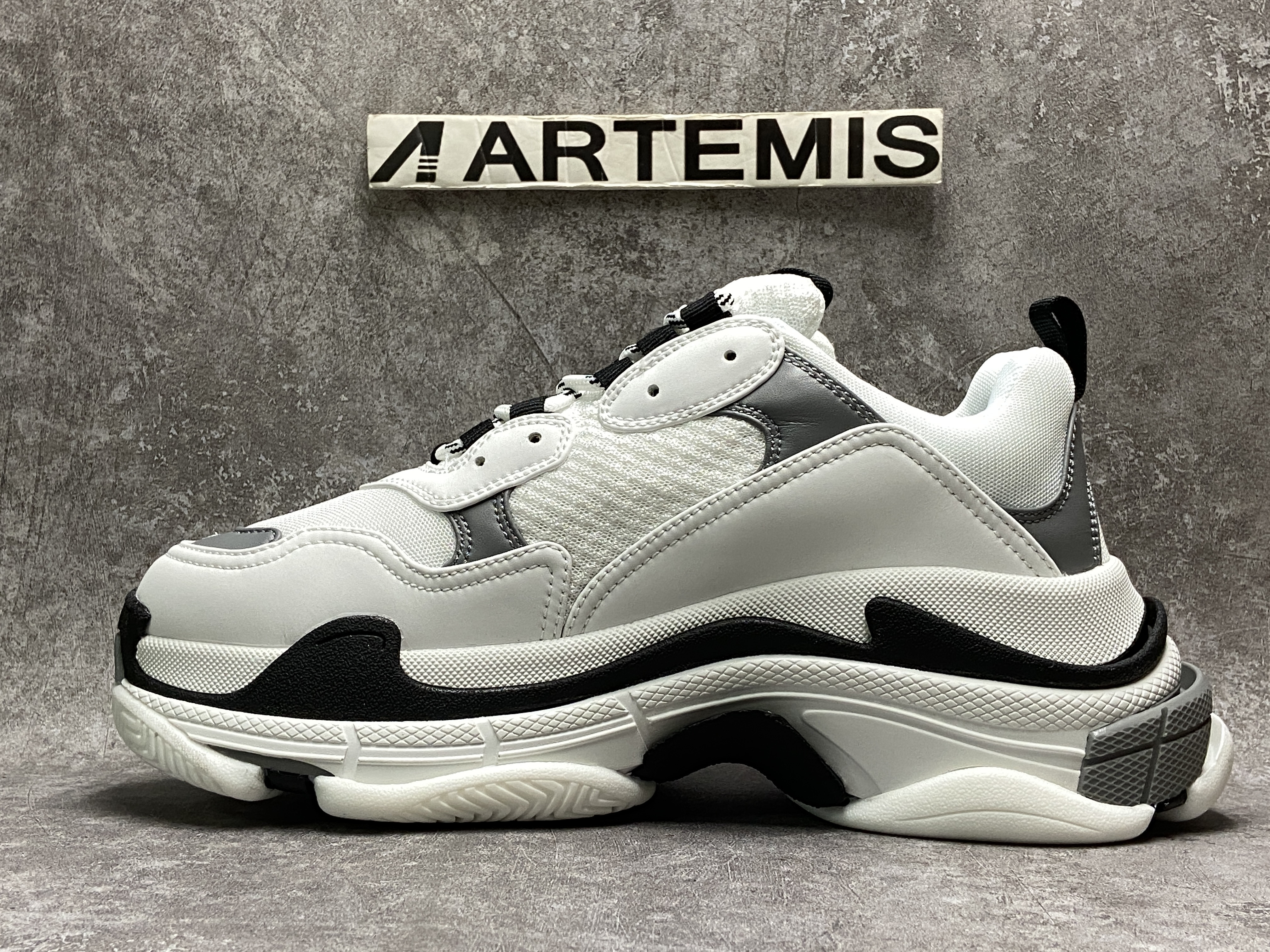 Balenciga Triple S Black White