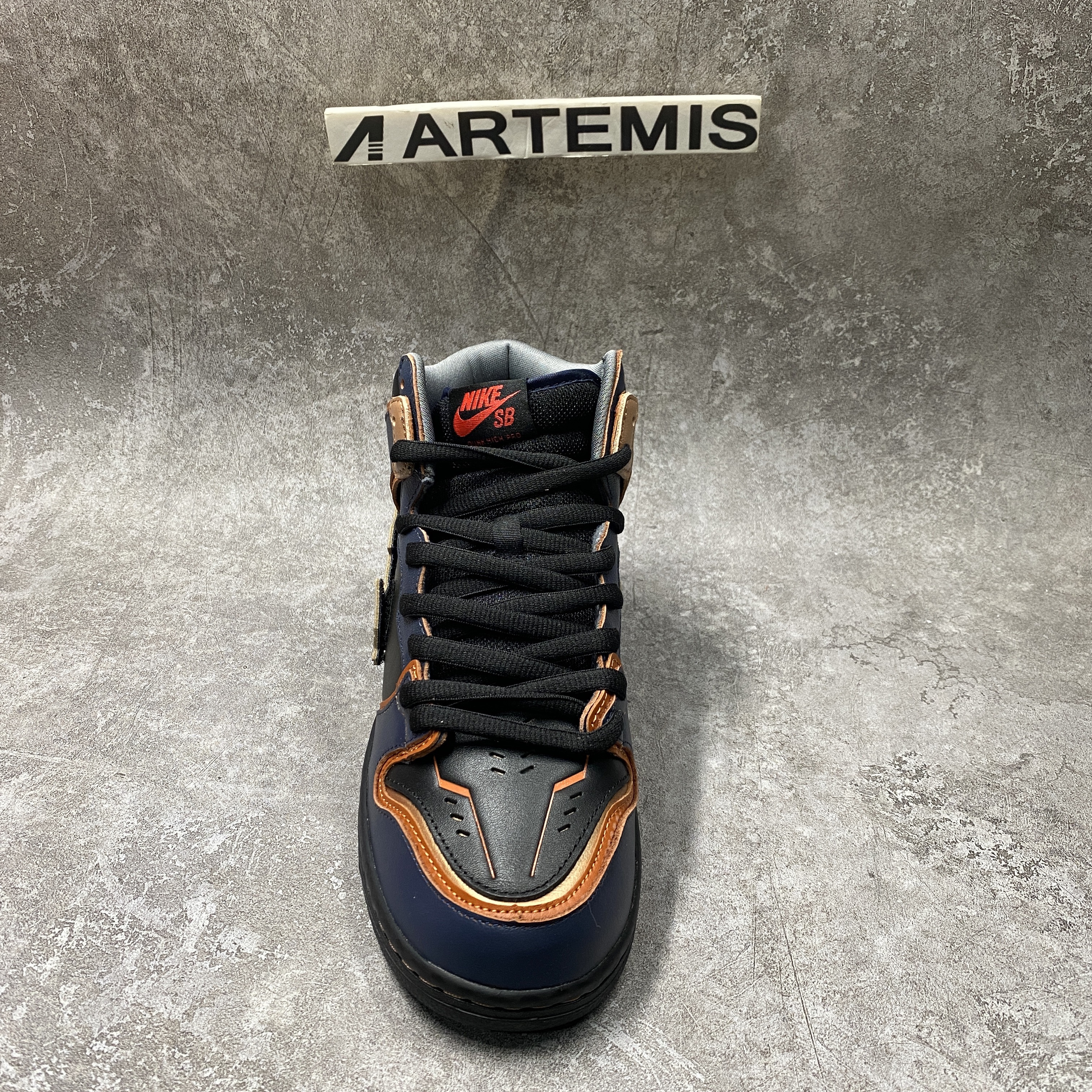 Nike SB Dunk High RX-0 Unicorn Gundam 02 Banshee