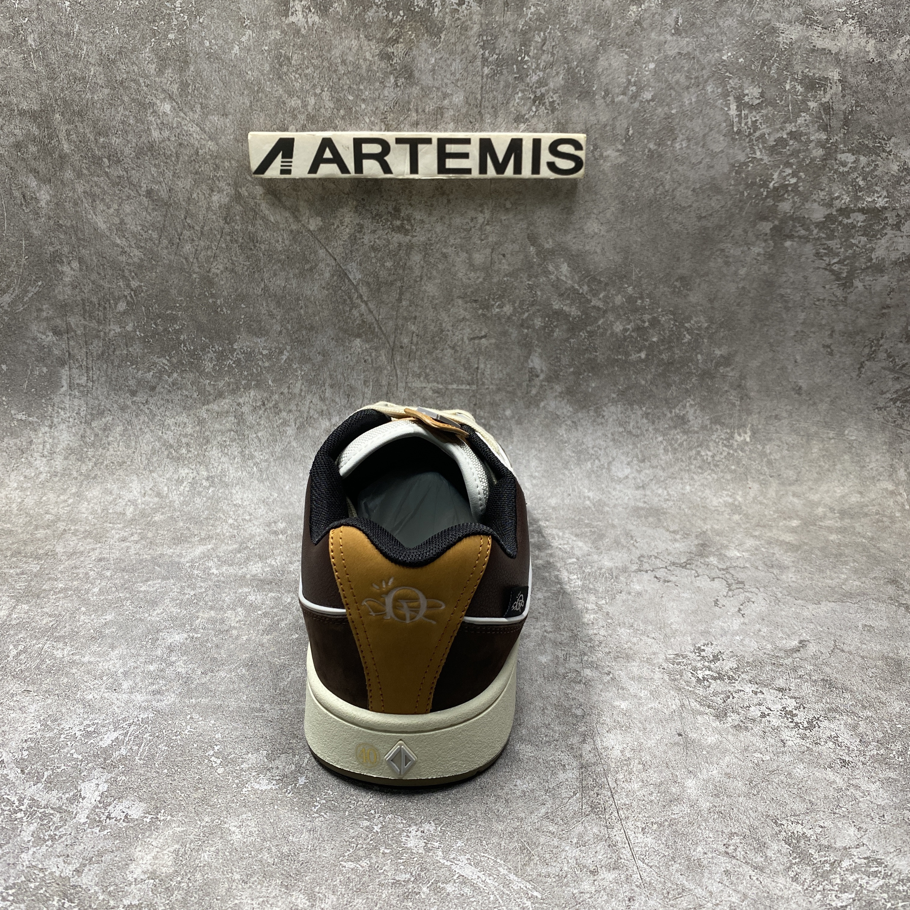 D*0r B713 CACTUS JACK Mocha White