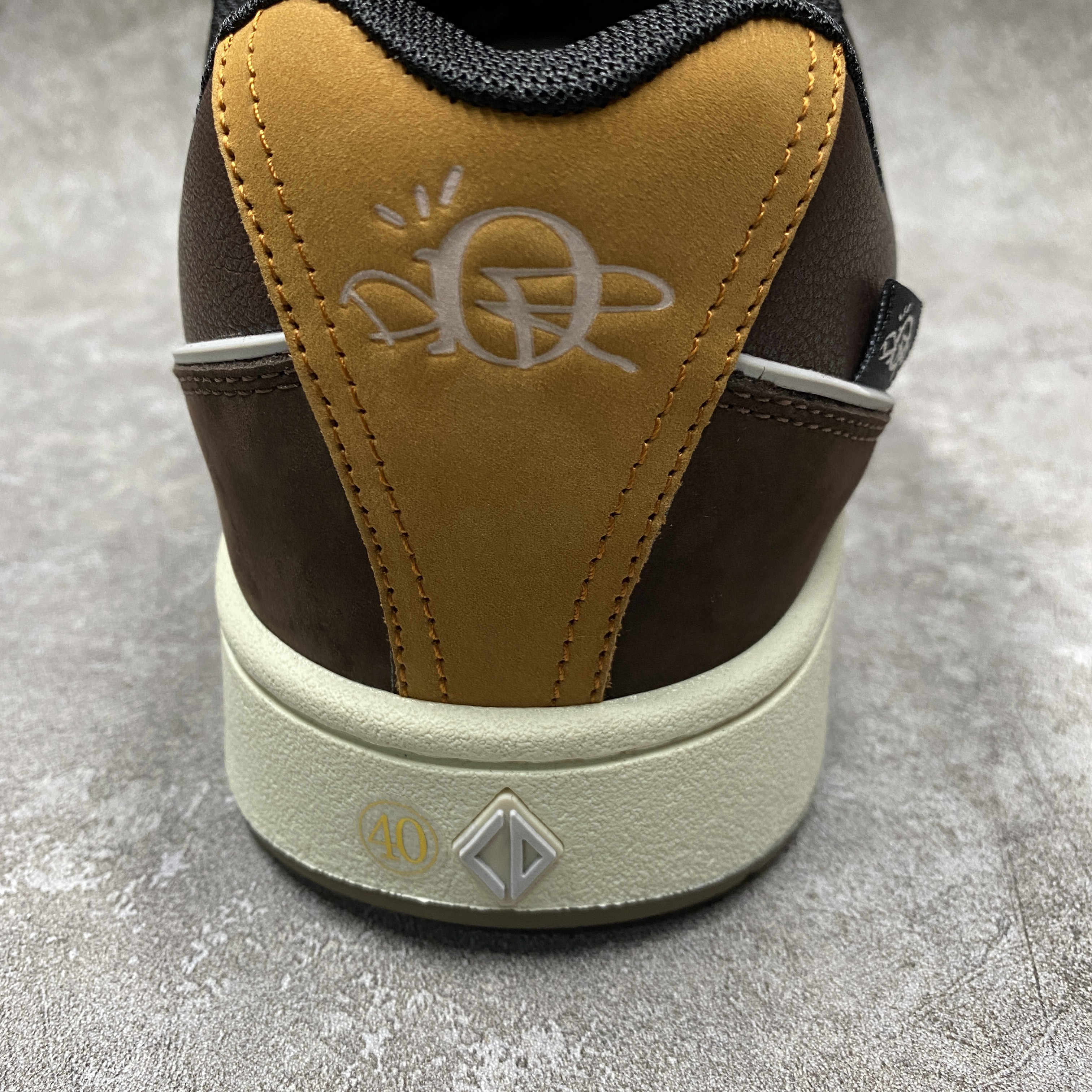 D*0r B713 CACTUS JACK Mocha White