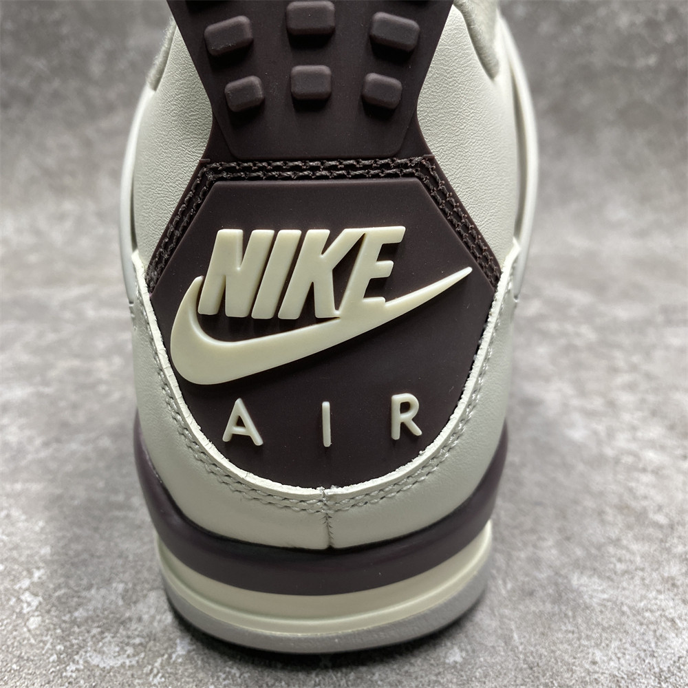 A MA MANIÉRE X WMNS AIR JORDAN 4 RETRO