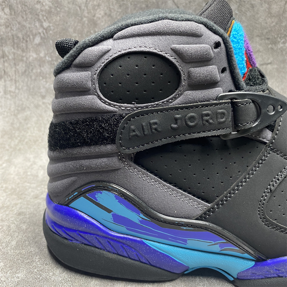 AIR JORDAN 8 RETRO