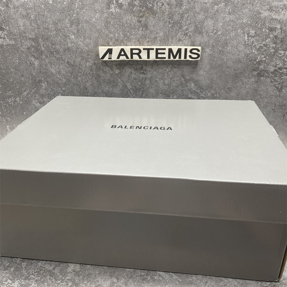 Balenciga Runner White Grey Red