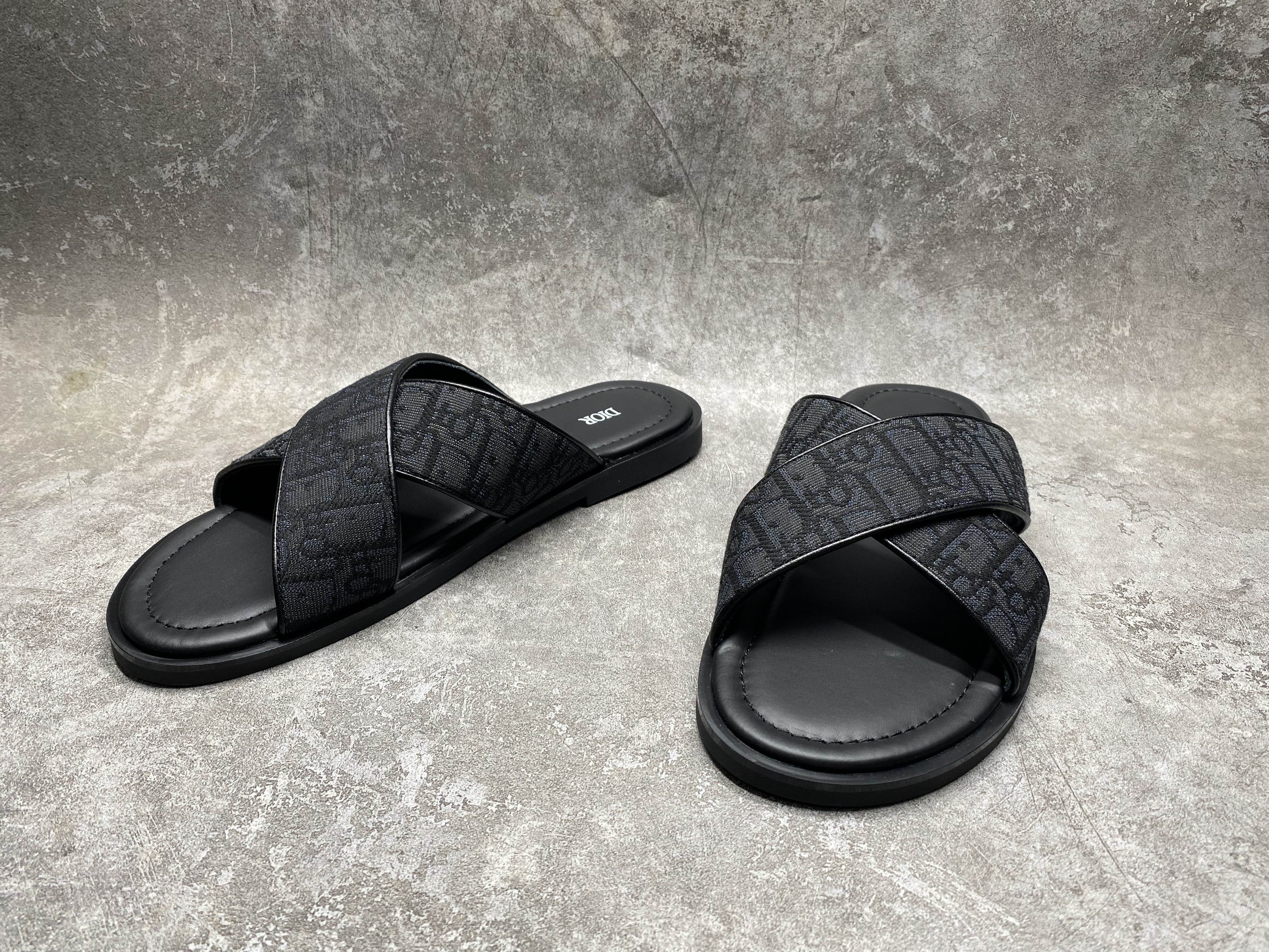 UA D*0r Alias Sandal