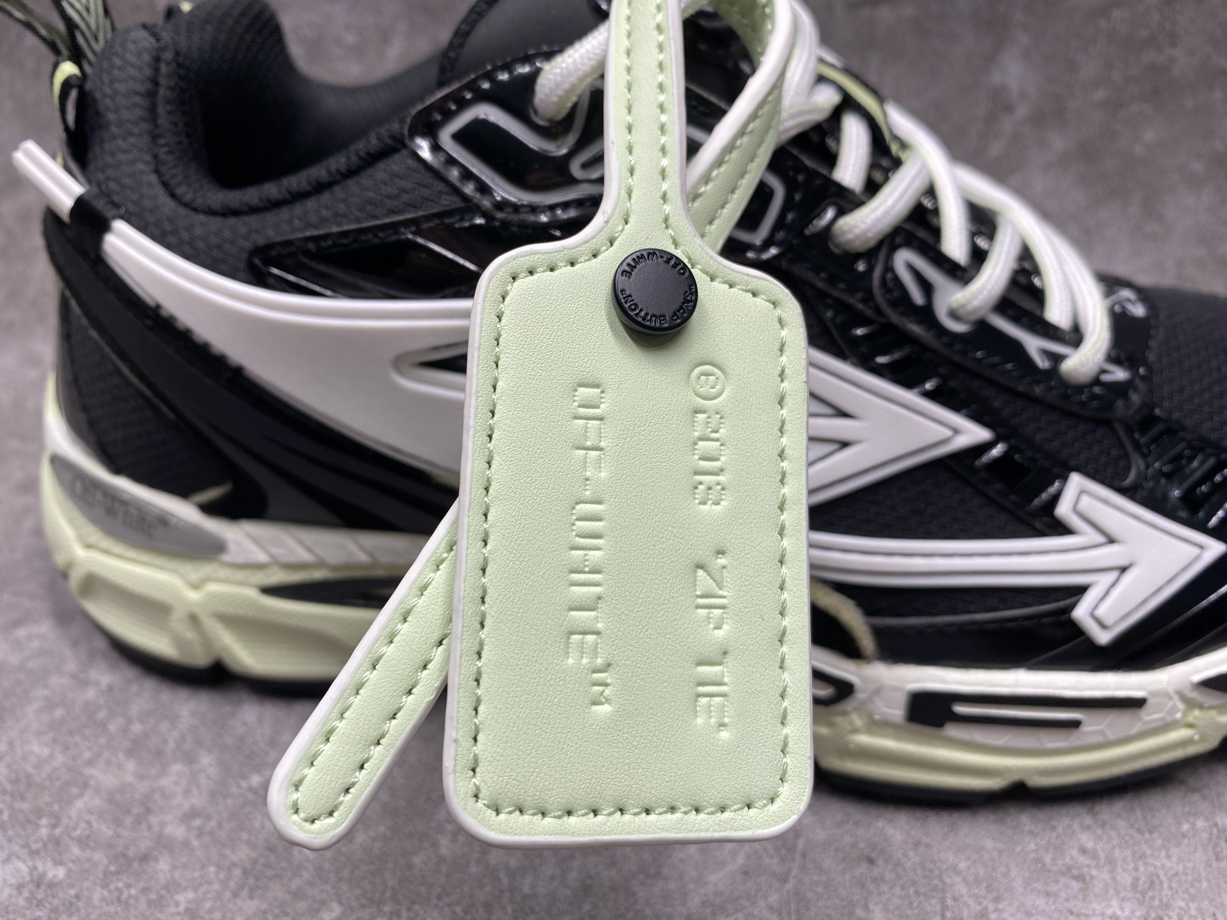 UA Off-White "BE RIGHT BACK"