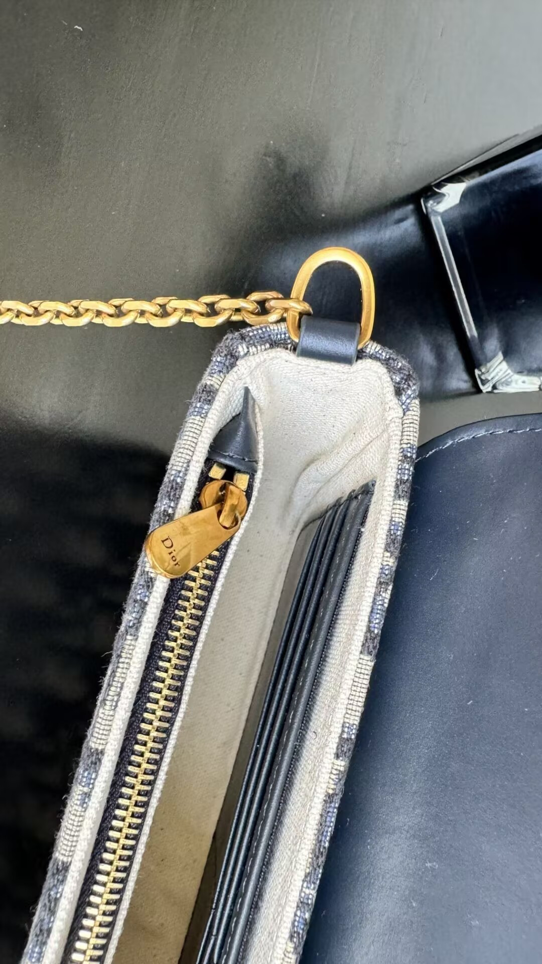 D*0r Medium Saddle Pouch with Chain 21.5x13.5x4.5cm