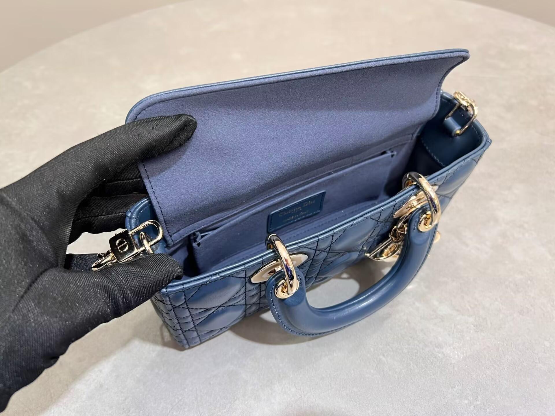 D*0r SAMLL D-JOY BAG 22.5 x 6 x 11.5CM