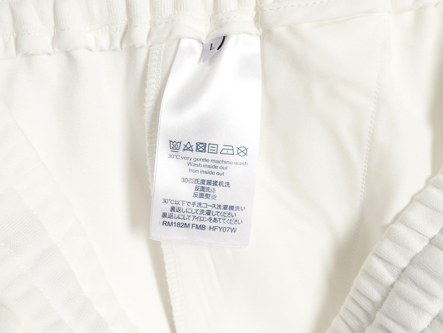 L0*is V*t0n LV 25ss shorts