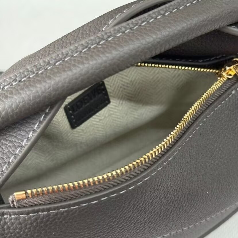 L0ew* Mini Puzzle bag in classic calfskin 18x12.5x8cm