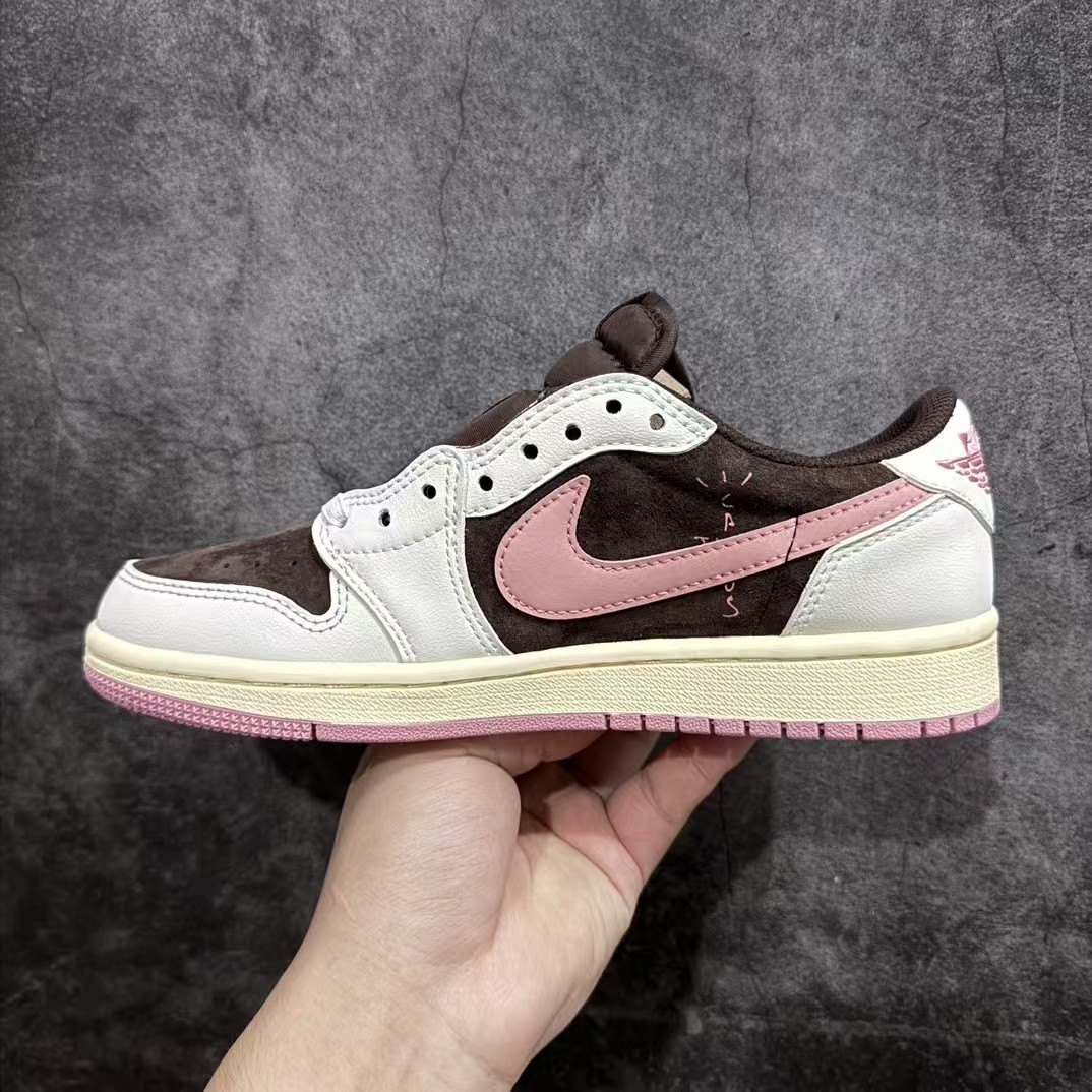 UA NIKE TRAVIS SCOTT X AIR JORDAN 1 LOW