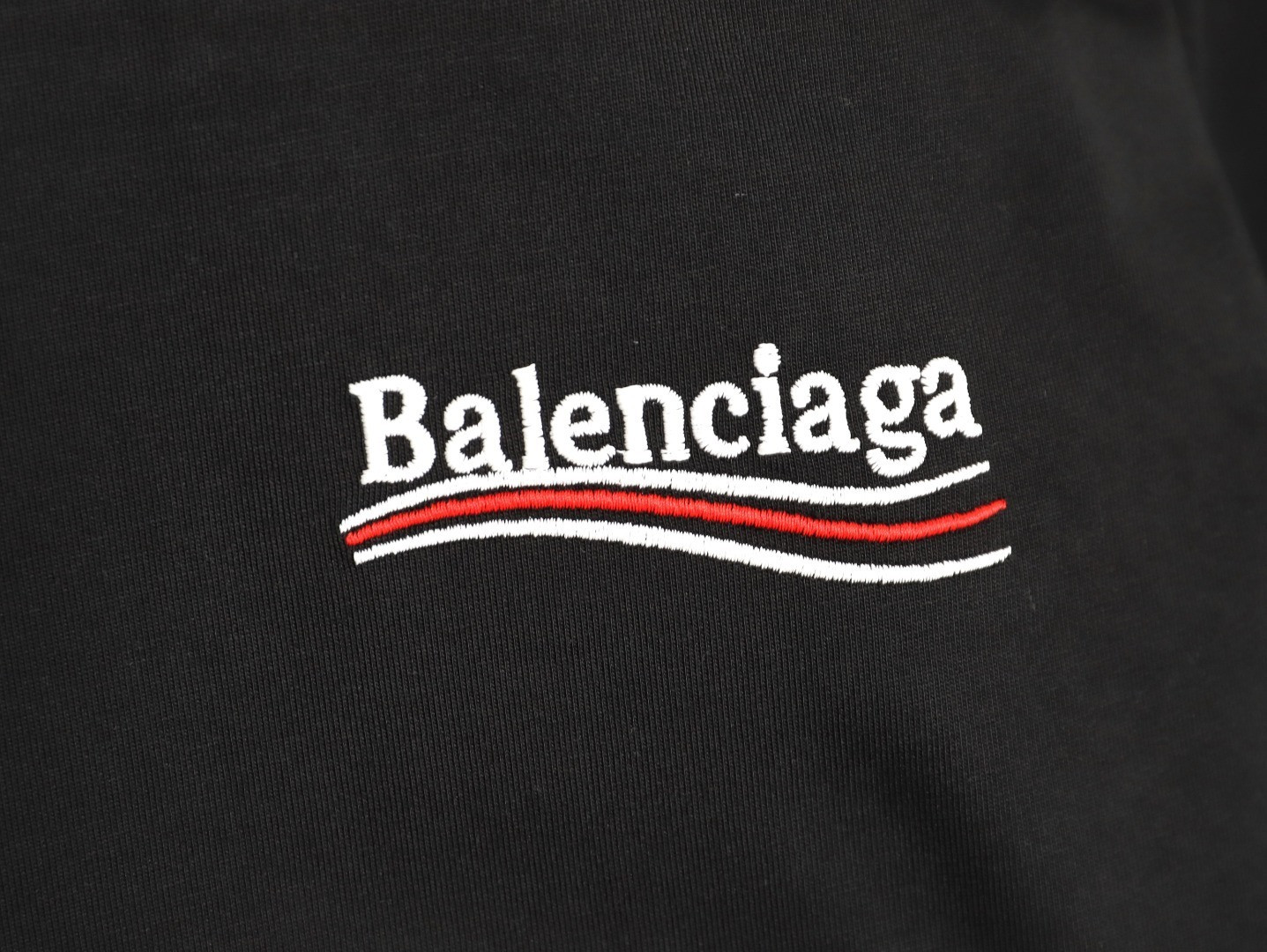 Ba*len*cia*ga Long-sleeved T-shirt