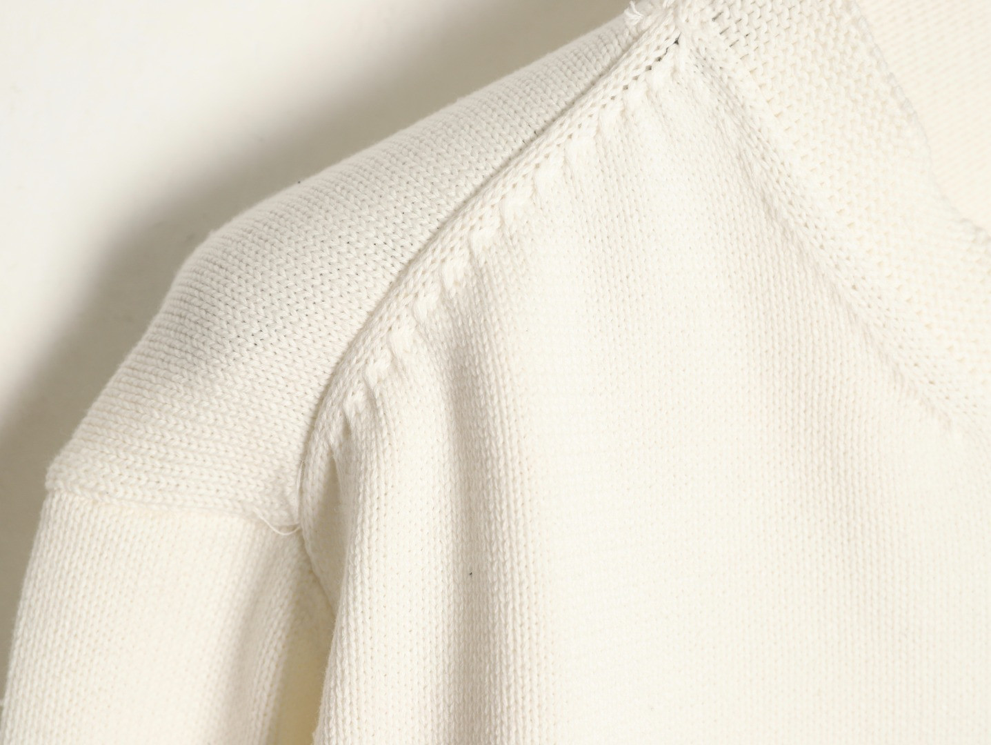 D*0r CD 25ss Sweaters