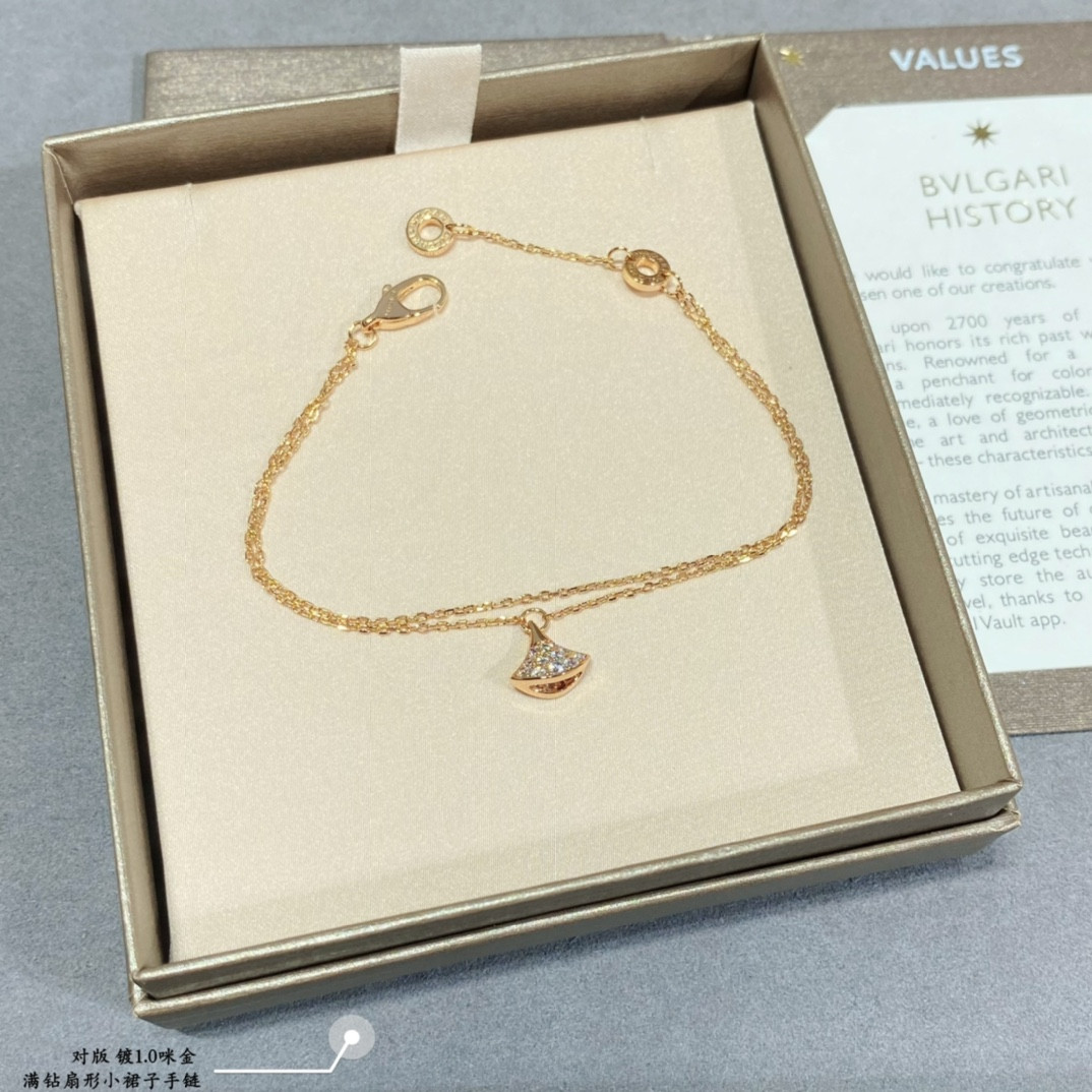 B*l*ai Diamond fan-shaped mini skirt Bracelet