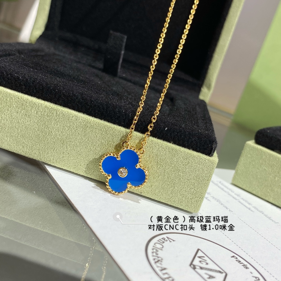 V*N CL*F & Arpels Medium Sapphire Blue Agate Clover Necklace Diameter approx 1.5cm,Chain length approx 40+5cm