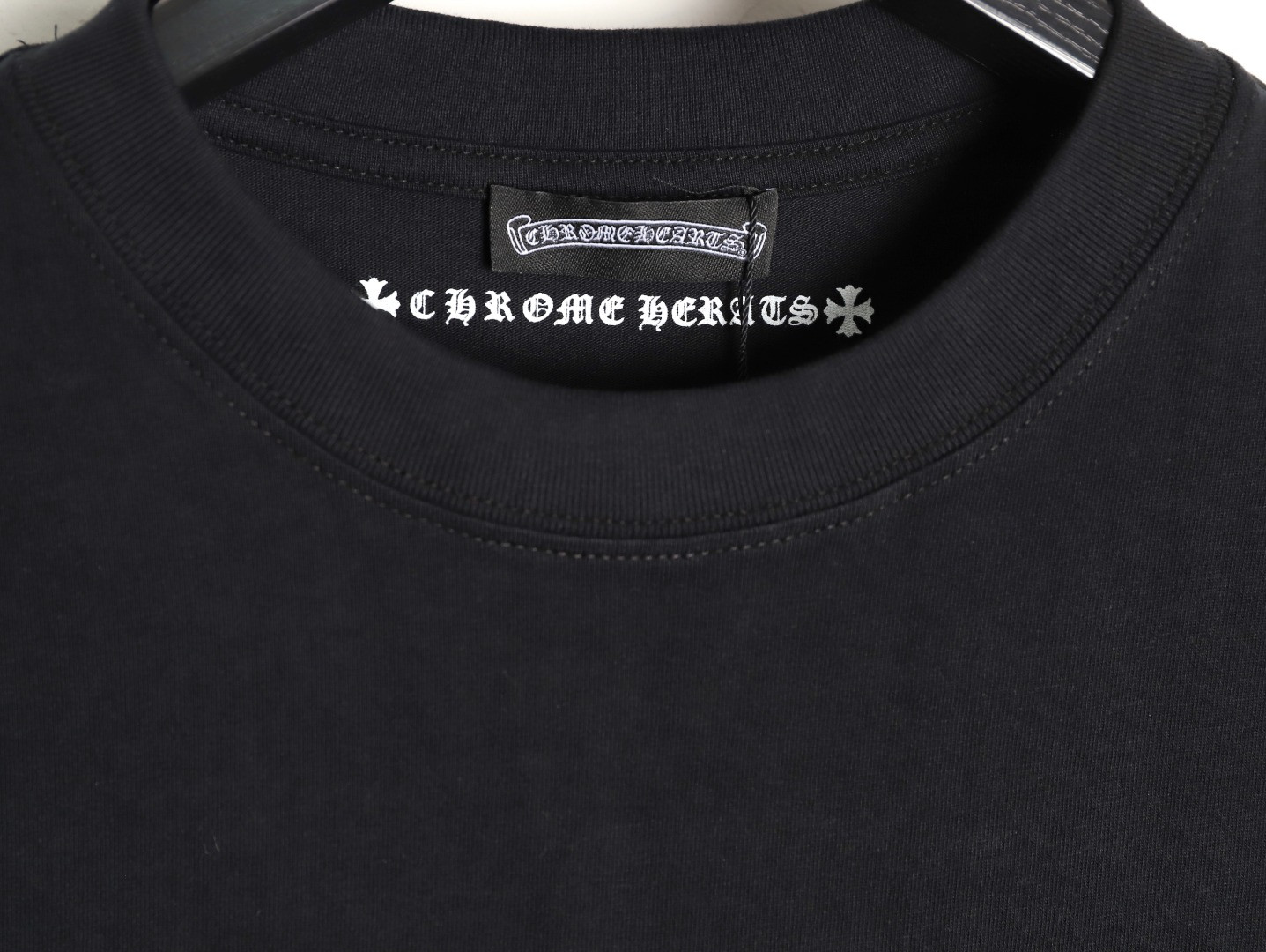 Ch**me He**ts 25SS Short-sleeved T-shirt