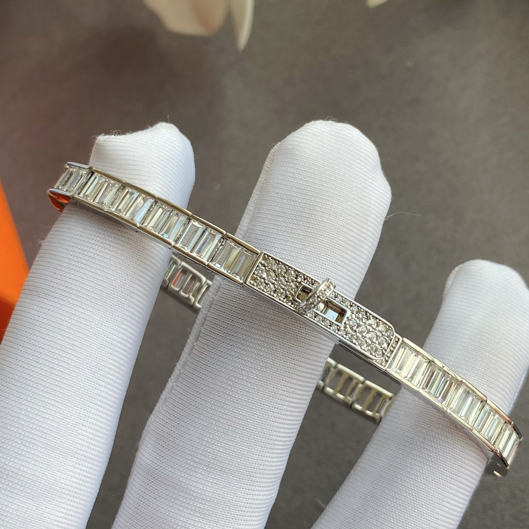 Hermès Button Trapezoid Diamond Bracelet