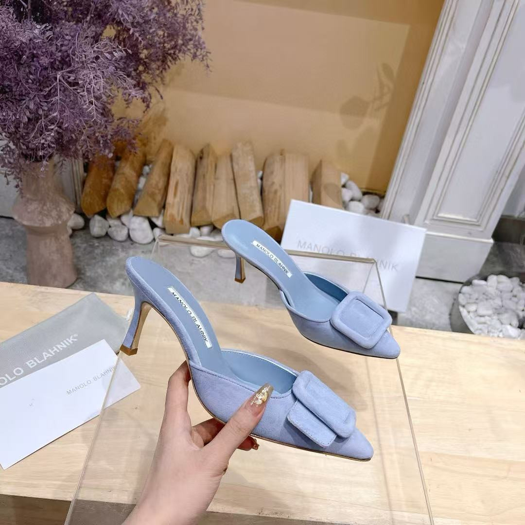 UA Manolo Blahnik Mules 7.5cm