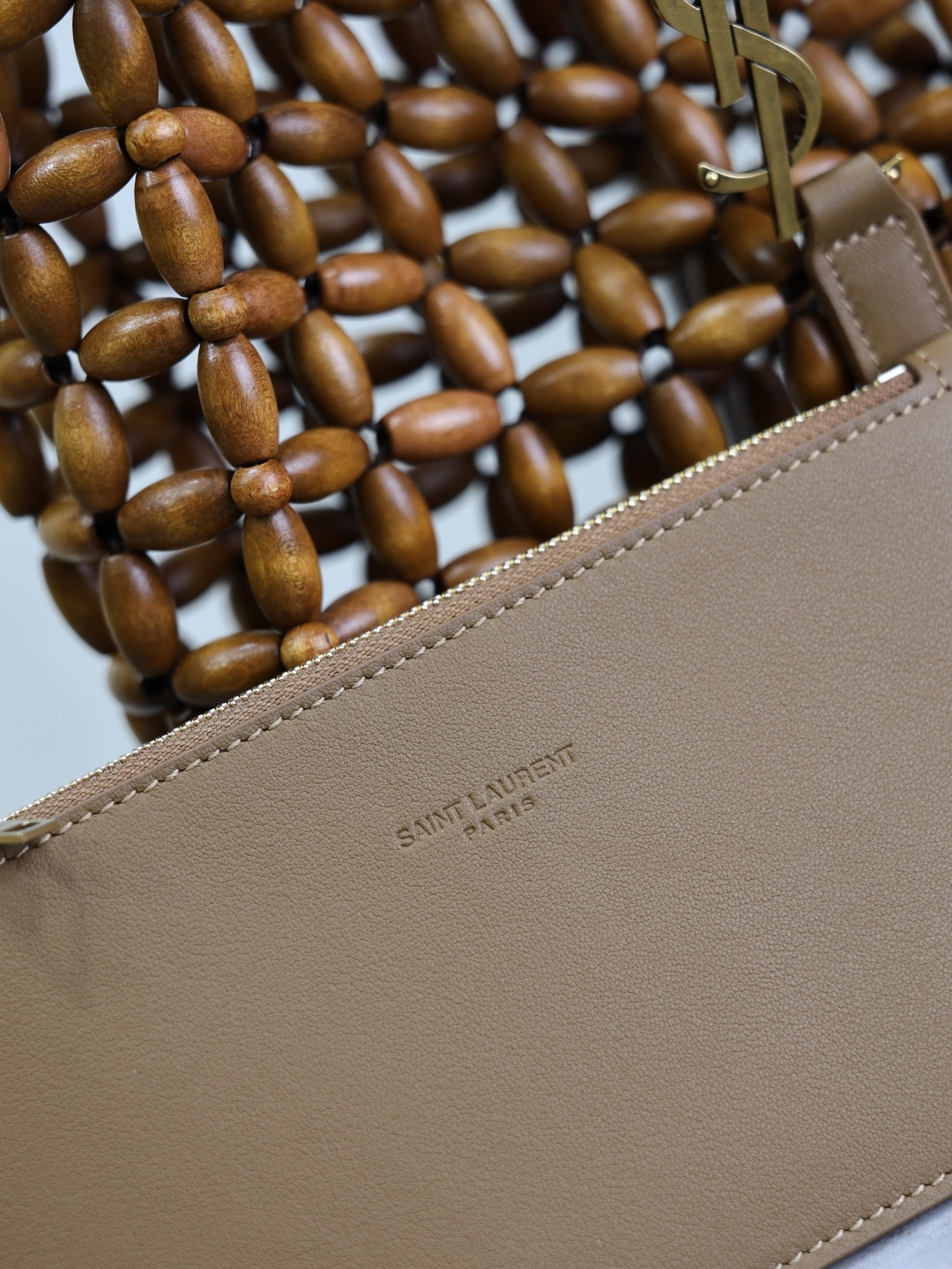 Y*L LE 5 à 7 wood beads 23x22x8.5cm