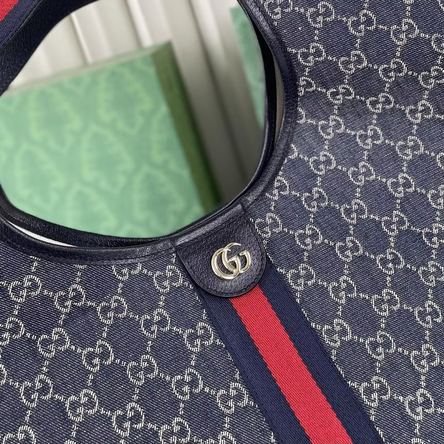 G*u*i Giglio large tote bag 60x47x16cm