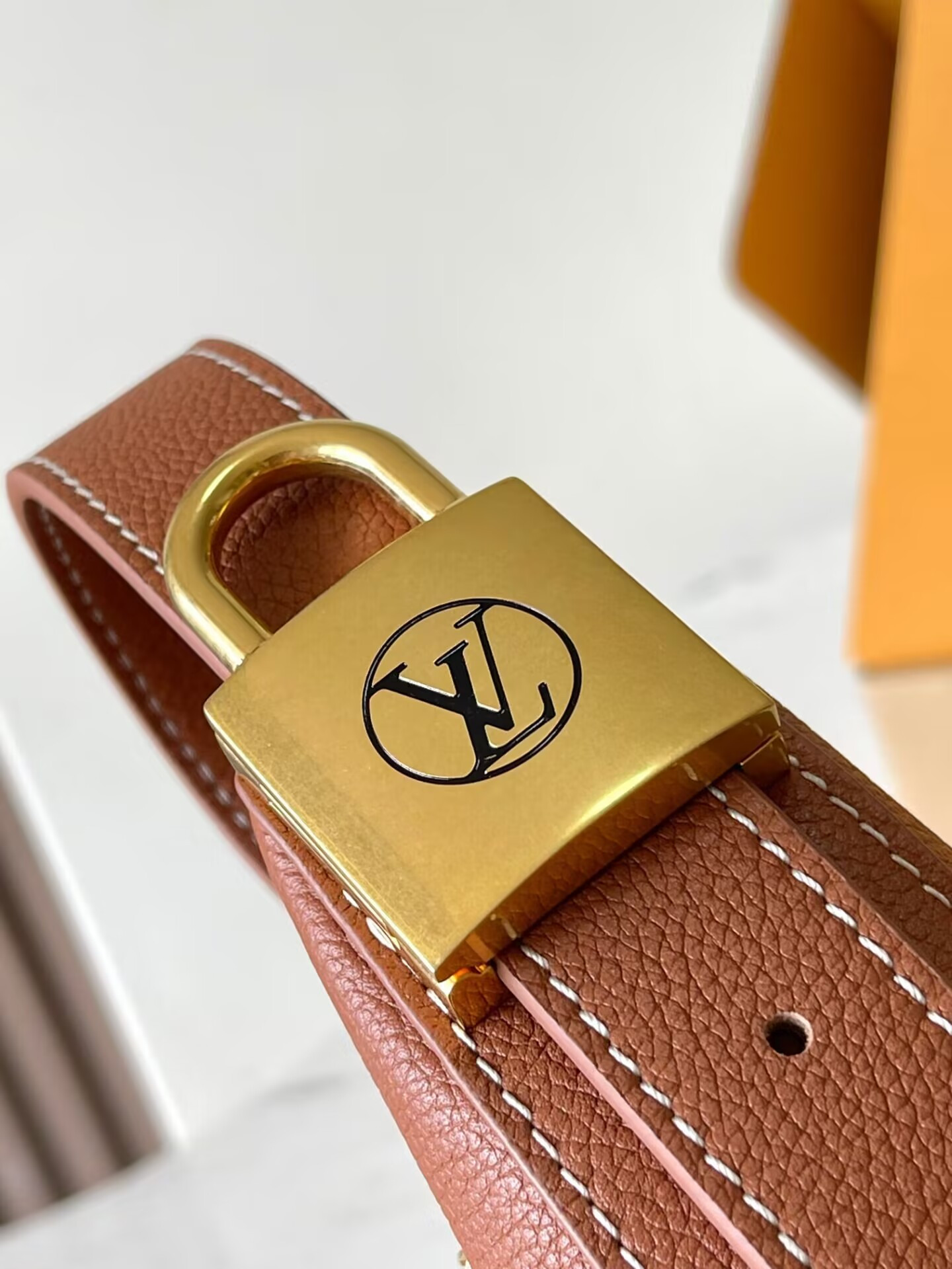 LV Low Key Bumbag M83546 28x13x5.5cm