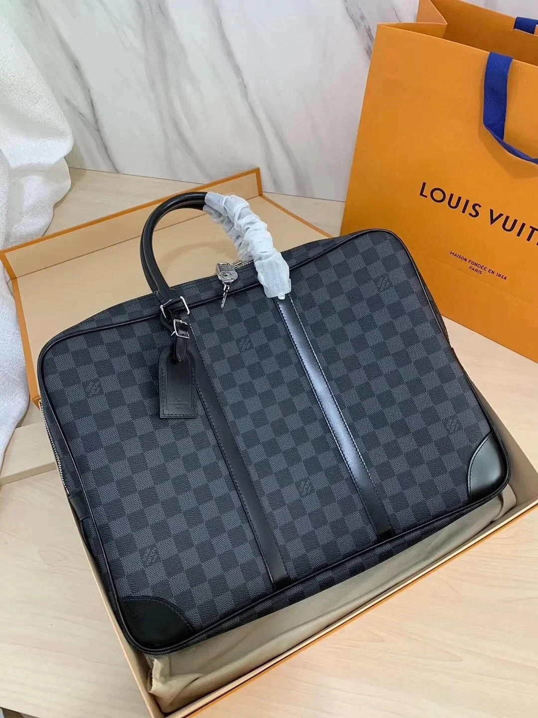 PORTE-DOCUMENTS VOYAGE N41125