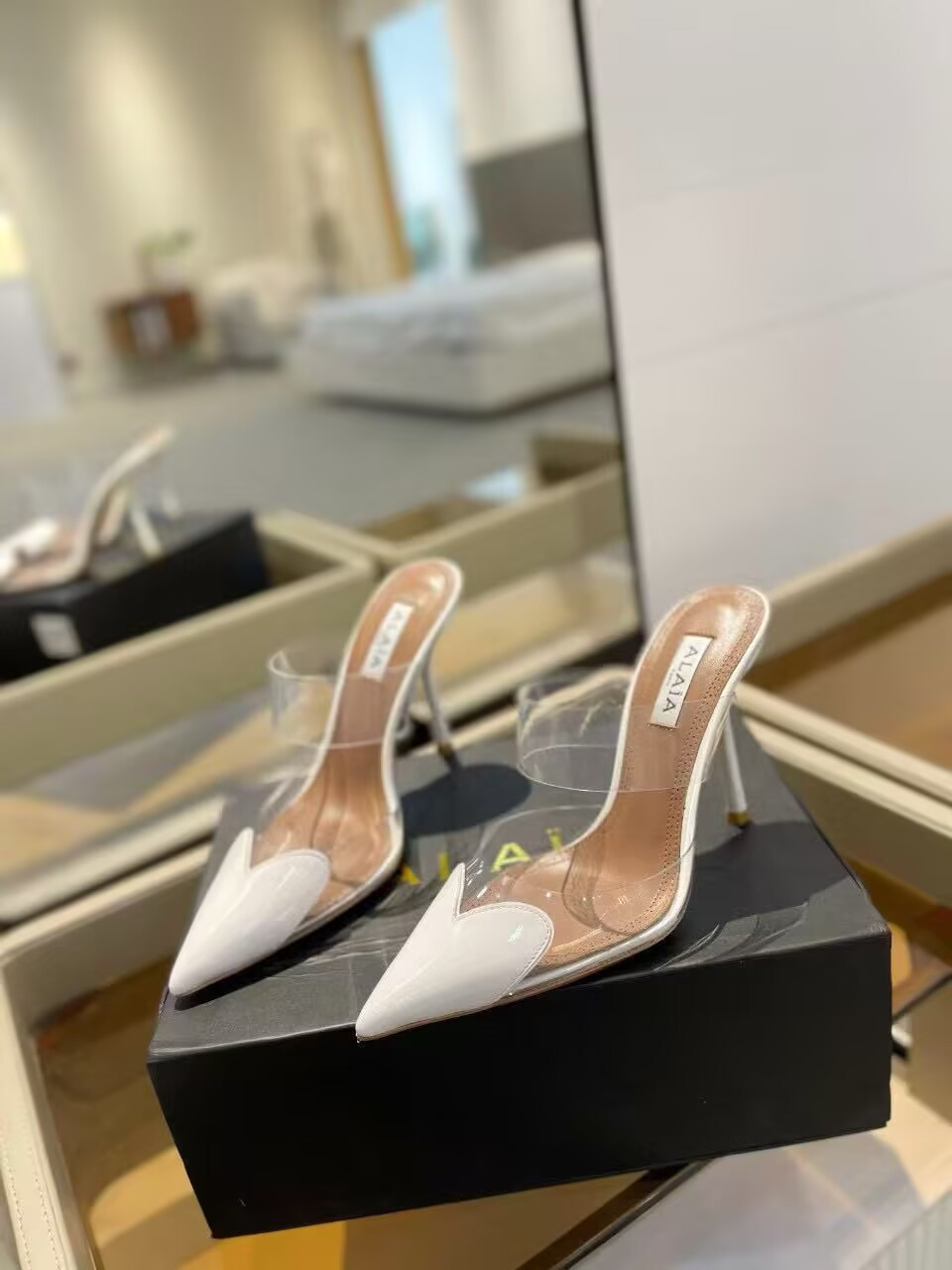 UA ALAÏA Le Coeur Mule Heart-Toe Slingback Pump 10.5cm Heel