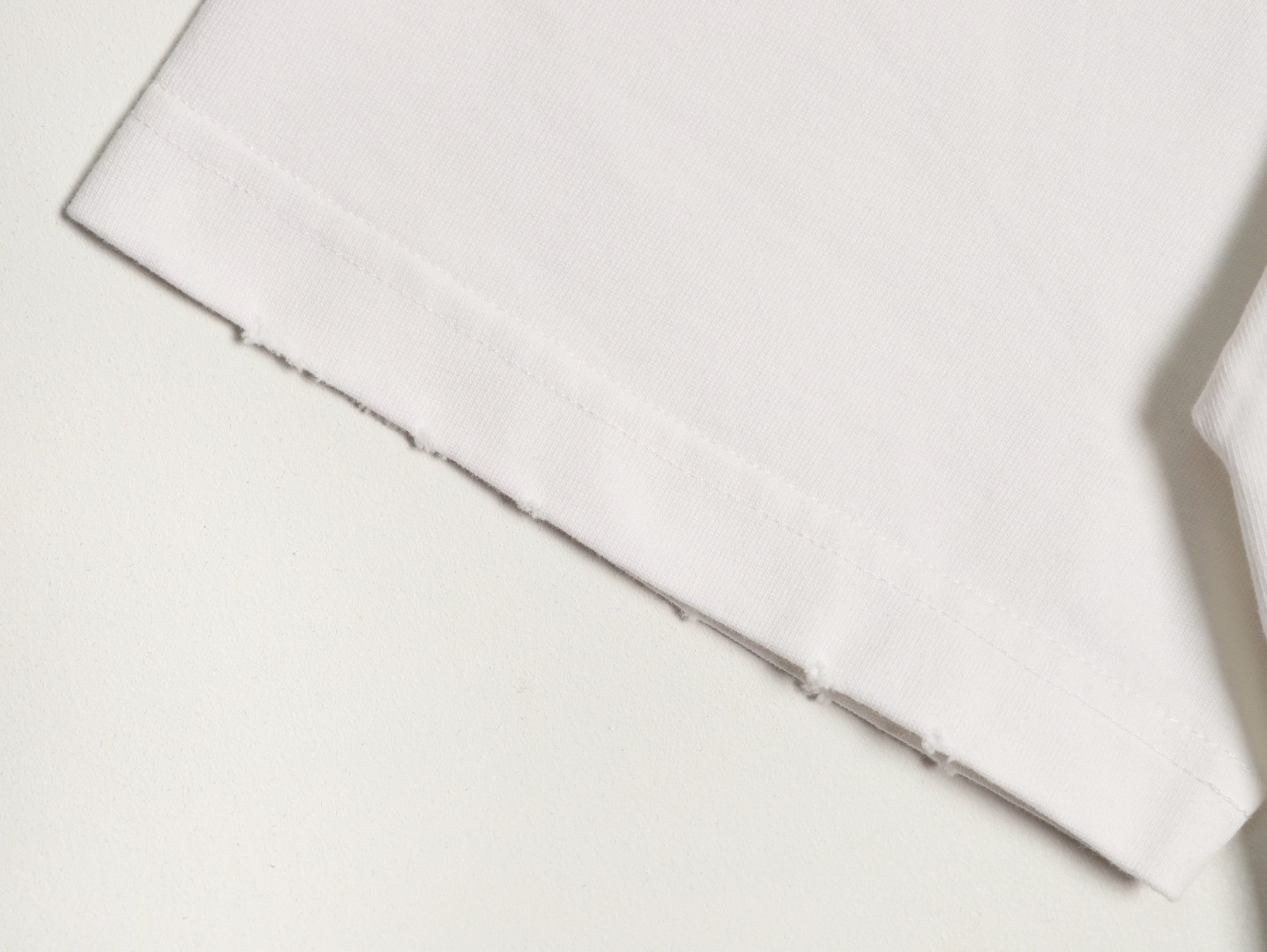 Ba*len*cia*ga 25ss Short-sleeved T-shirt