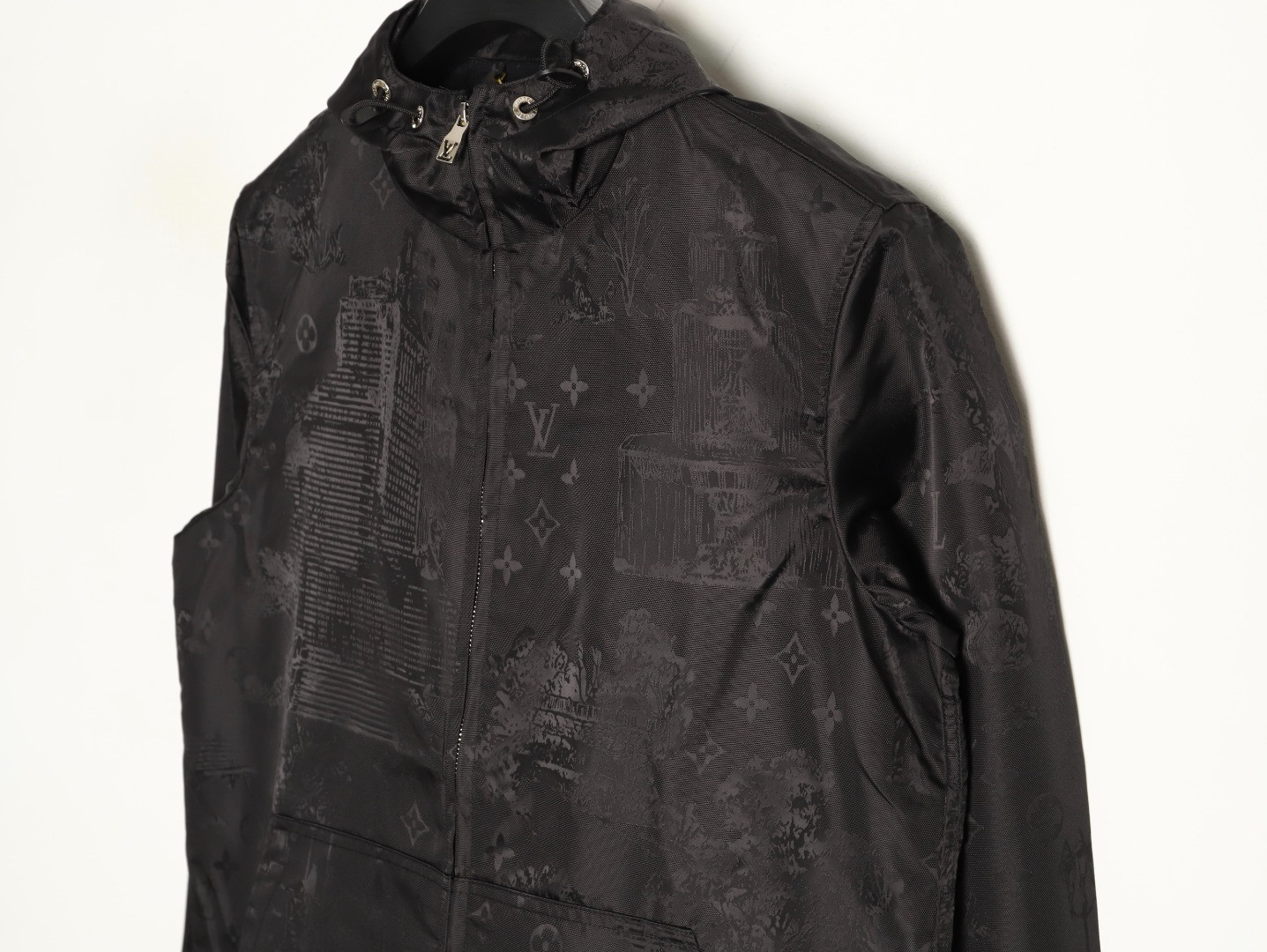 L0*is V*t0n LV 25ss Coats