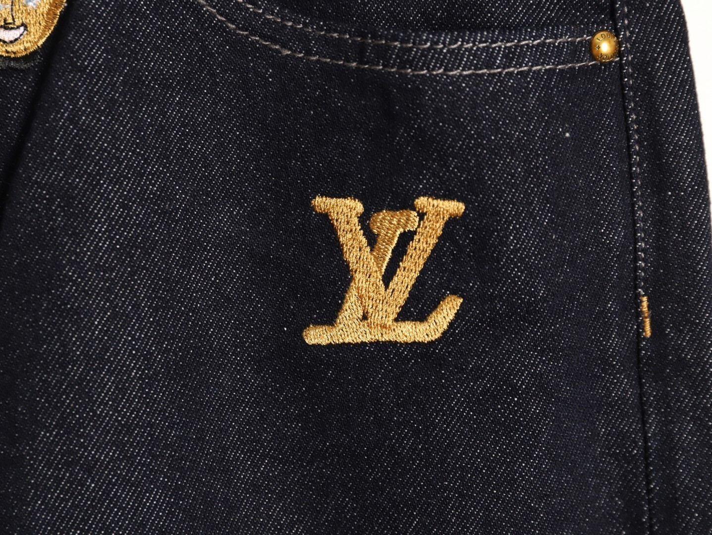 L0*is V*t0n LV Jeans Suit