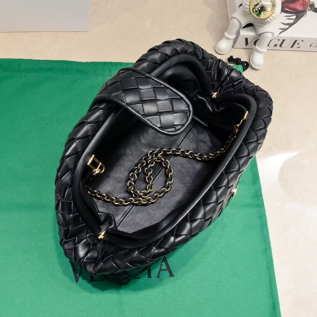 Bo*te*ga Ve*ne*ta LAUREN CLUTCH Andiamo Parachute 31x16.5x11cm