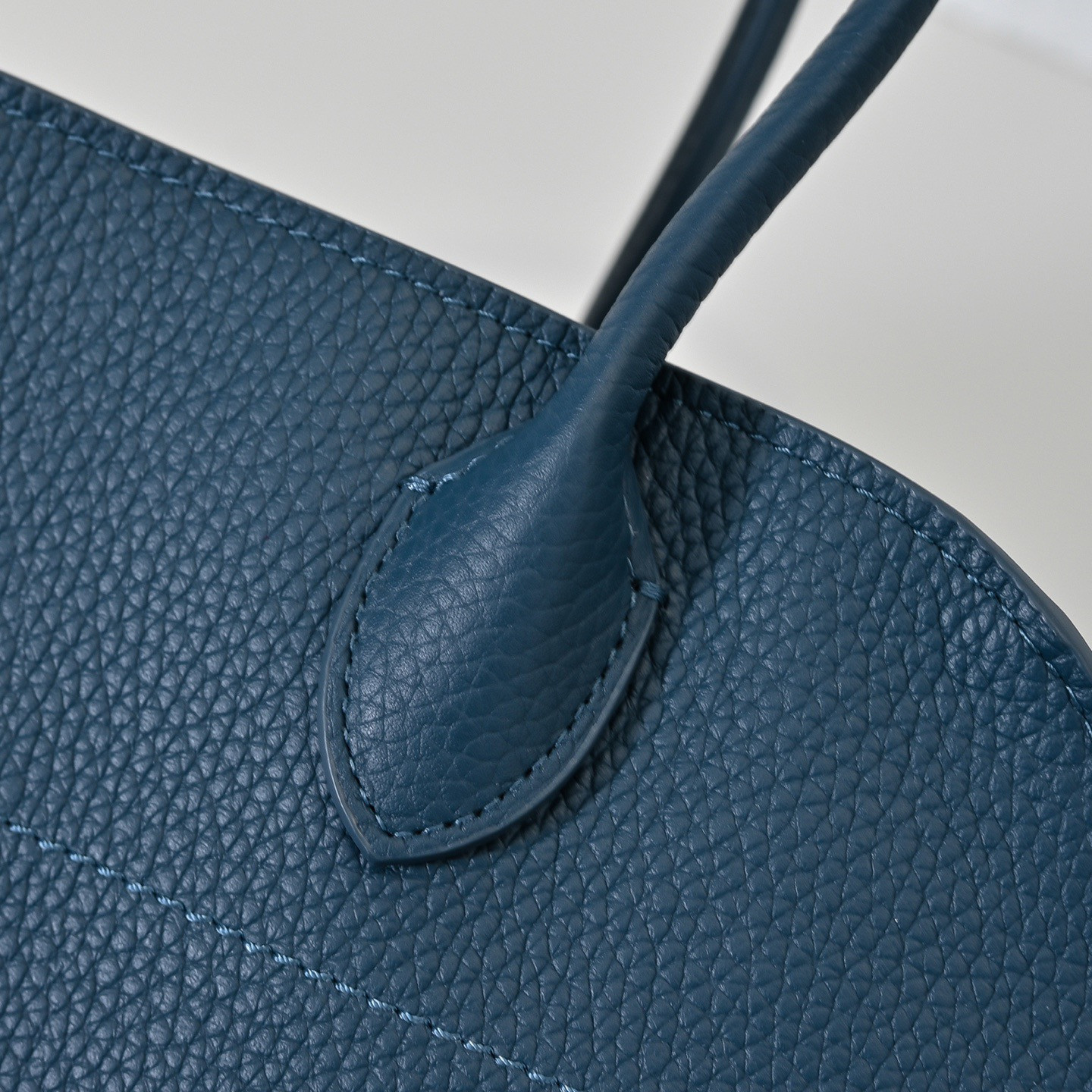 T*e R0w MARGAUX 12 32x15x25cm