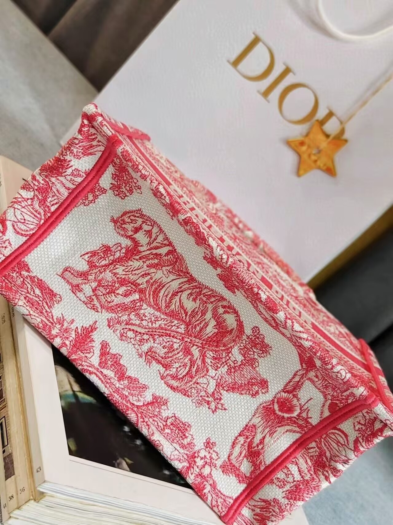 D*0r Tote 26 x 8 x 22cm