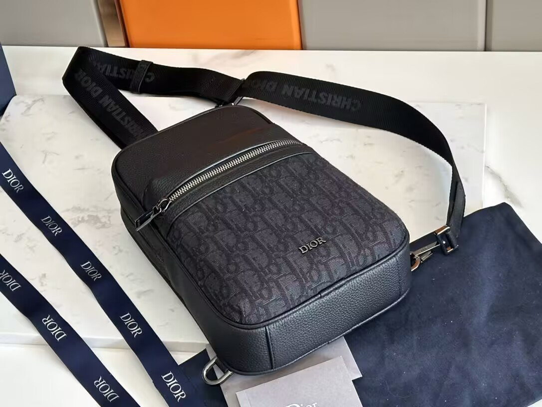 D*0r Rider 2.0 Sling Bag Black D*0r Oblique Jacquard and Black Grained Calfskin 17x26x8cm